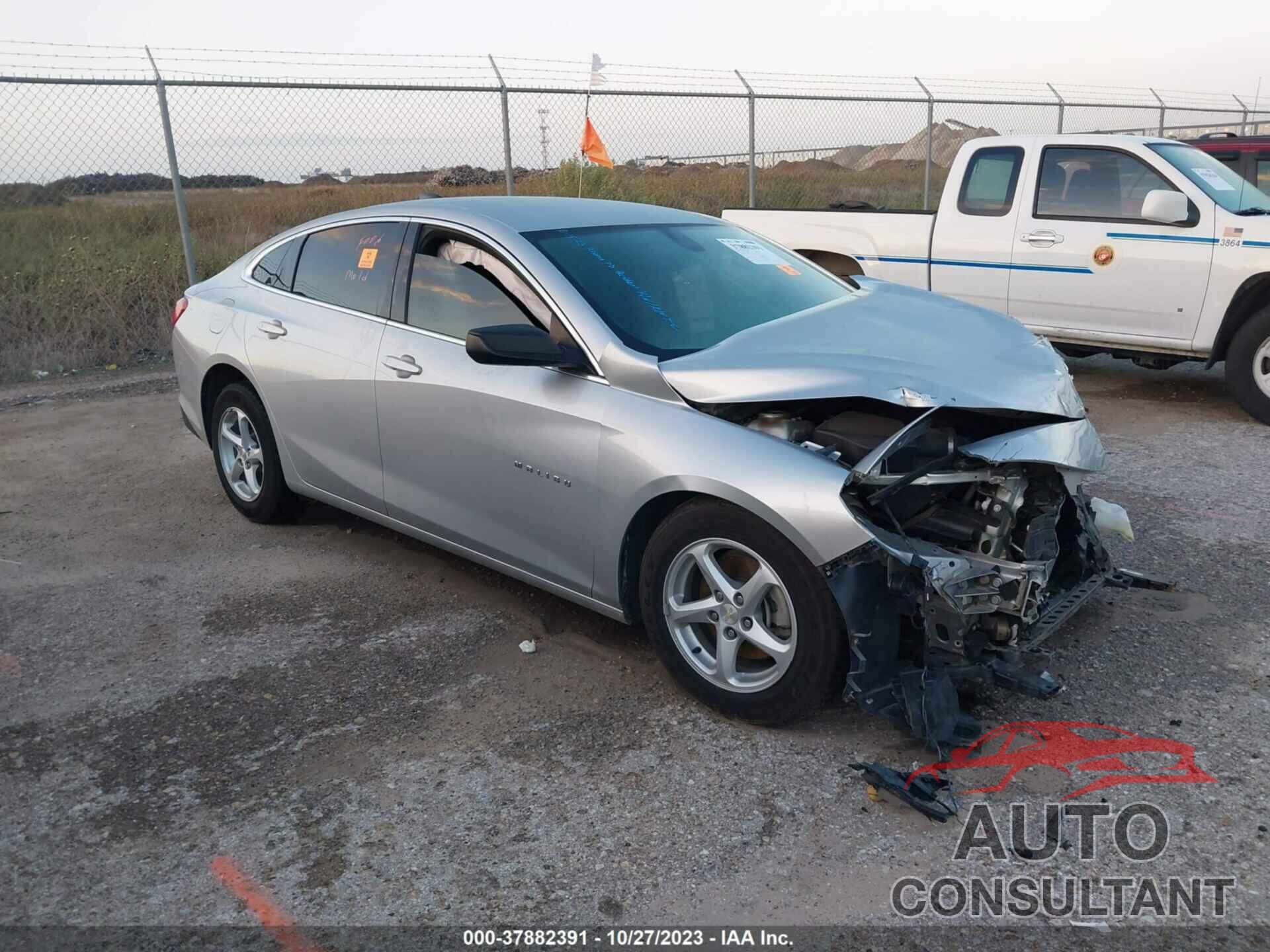 CHEVROLET MALIBU 2018 - 1G1ZB5ST7JF289195