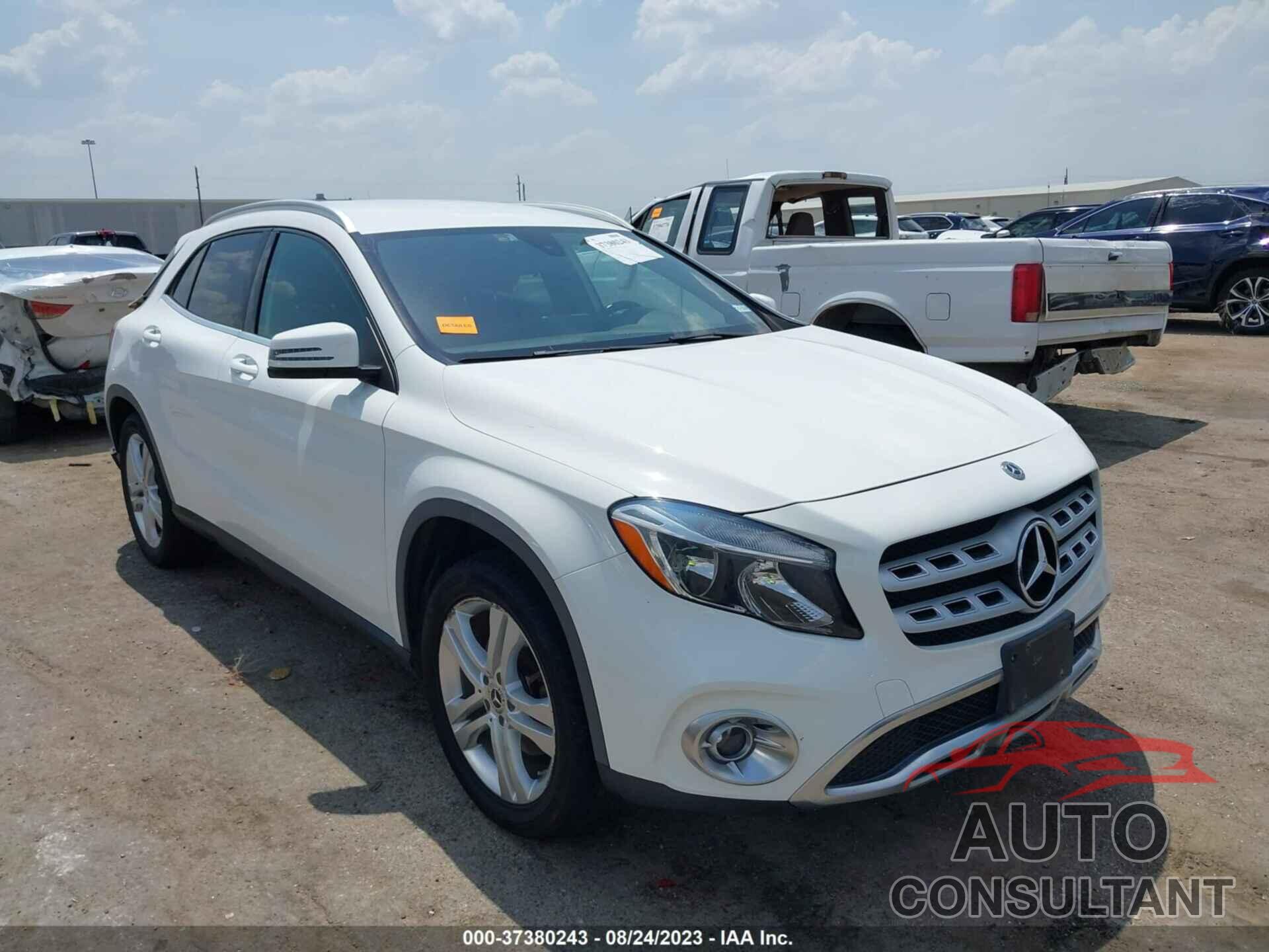 MERCEDES-BENZ GLA 250 2018 - WDCTG4EB3JJ489350