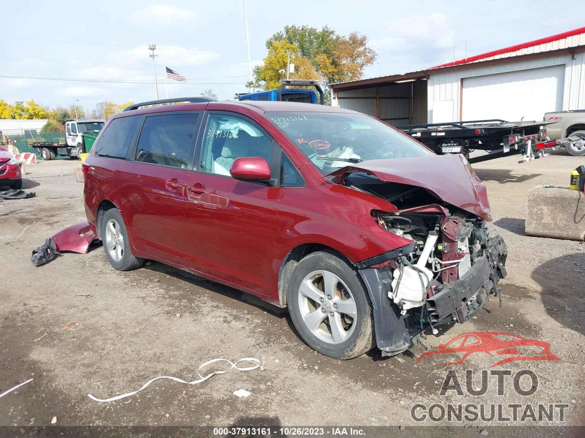 TOYOTA SIENNA 2017 - 5TDKZ3DC4HS817016