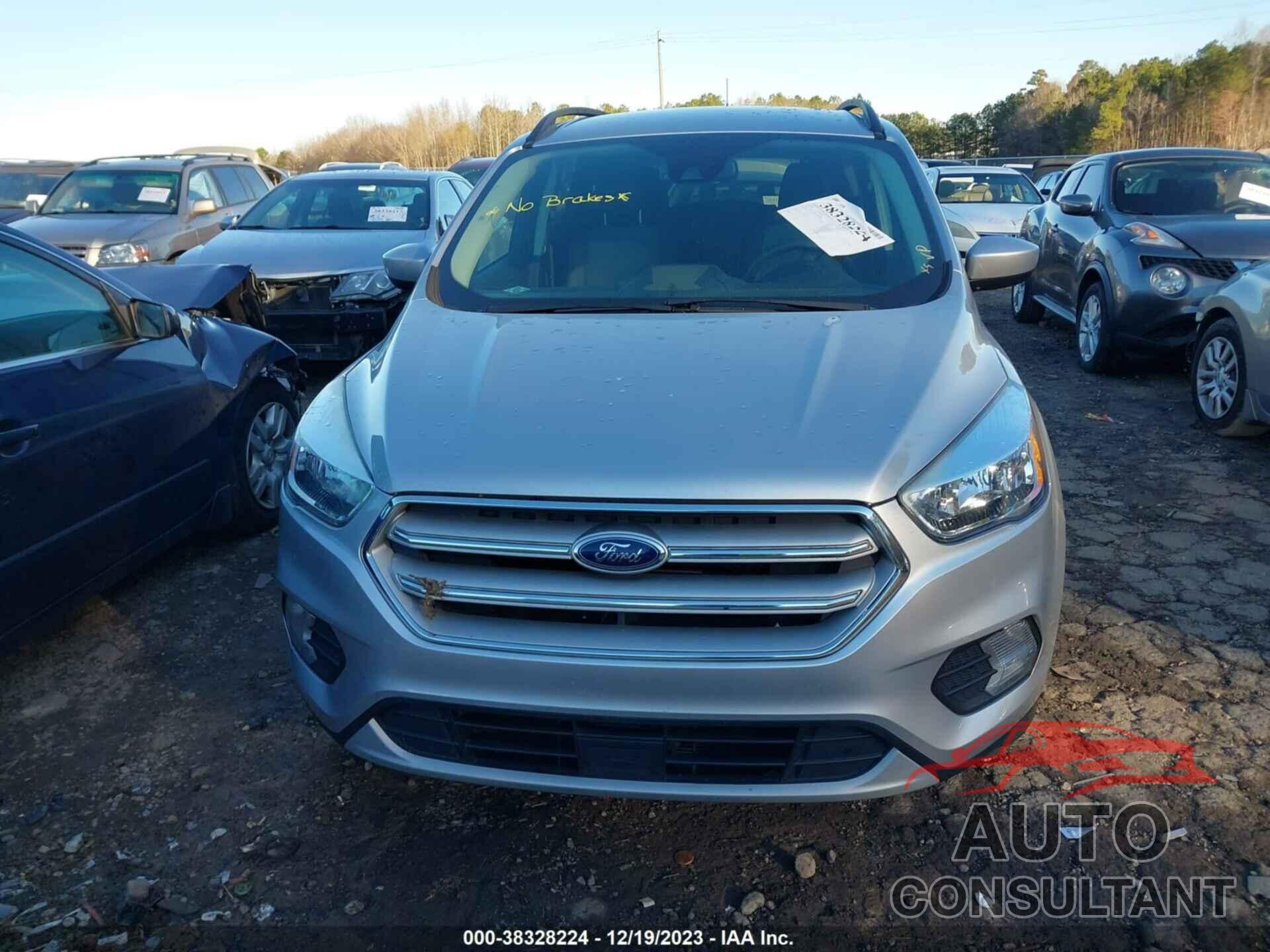 FORD ESCAPE 2018 - 1FMCU0GD9JUD13886