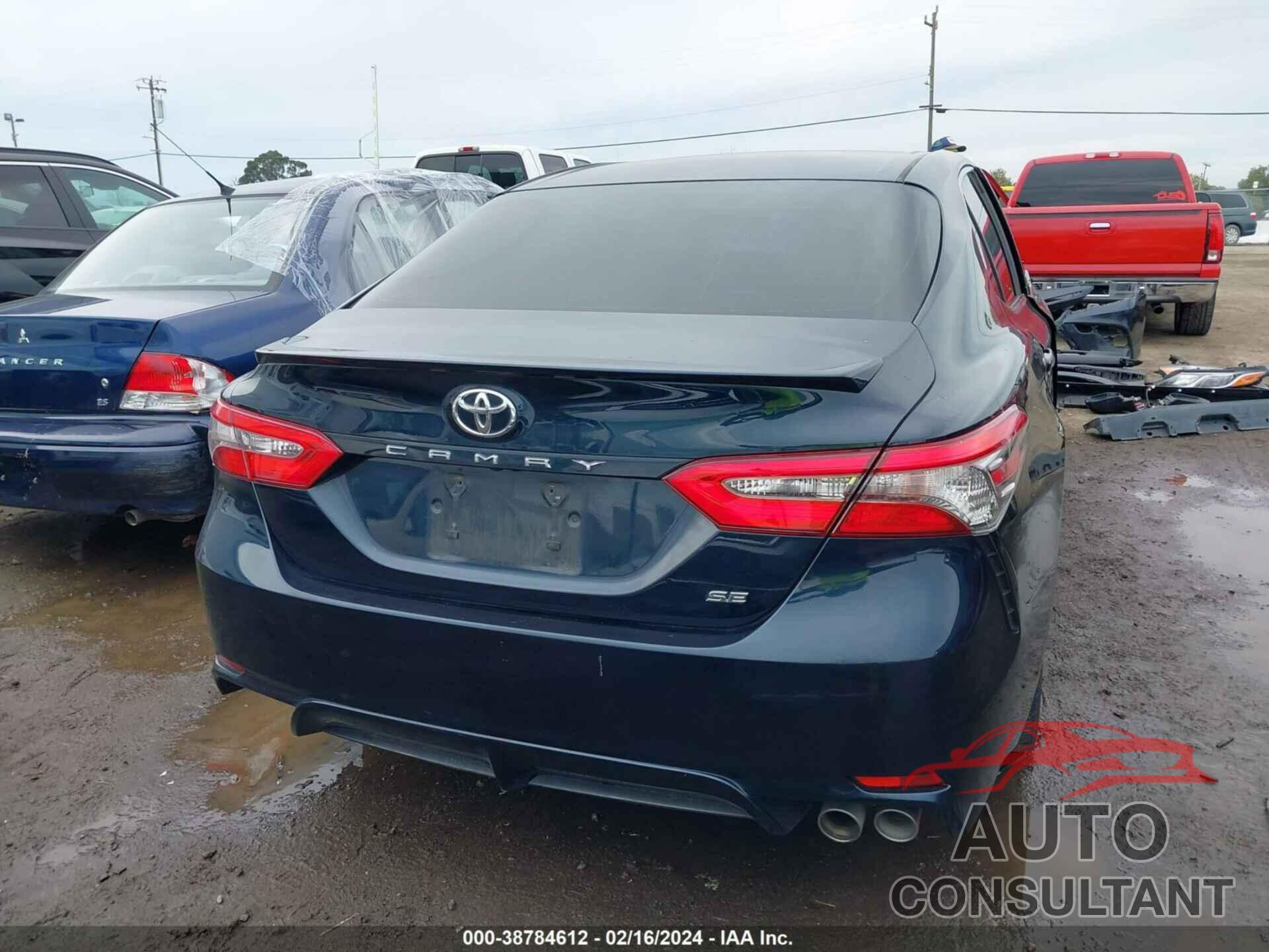 TOYOTA CAMRY 2018 - JTNB11HK6J3031914