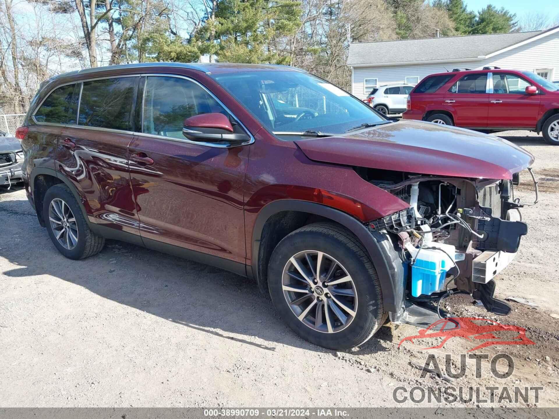 TOYOTA HIGHLANDER 2019 - 5TDJZRFH2KS937900