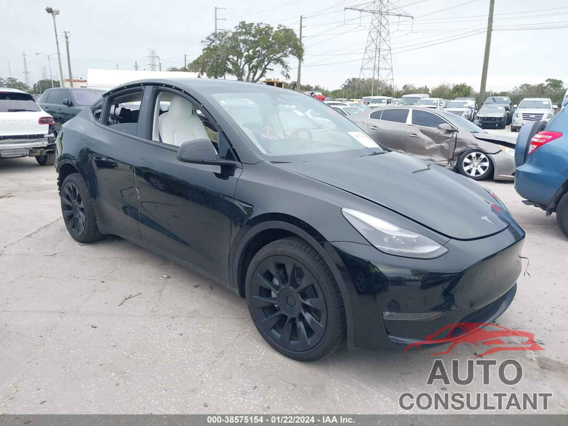 TESLA MODEL Y 2023 - 7SAYGDEE4PF748842