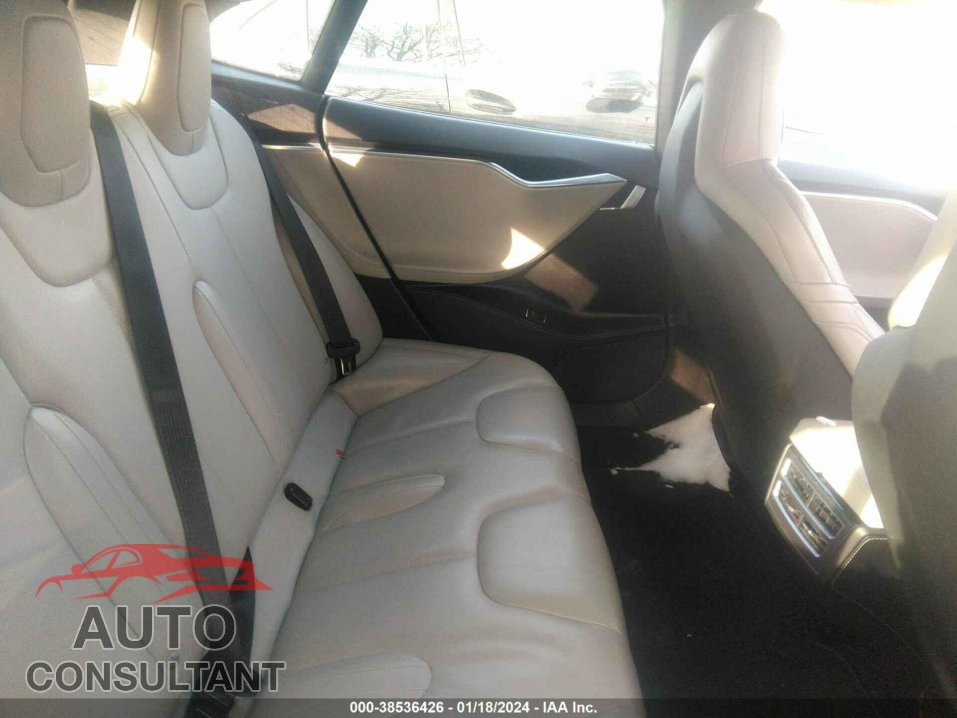 TESLA MODEL S 2016 - 5YJSA1E2XGF153809