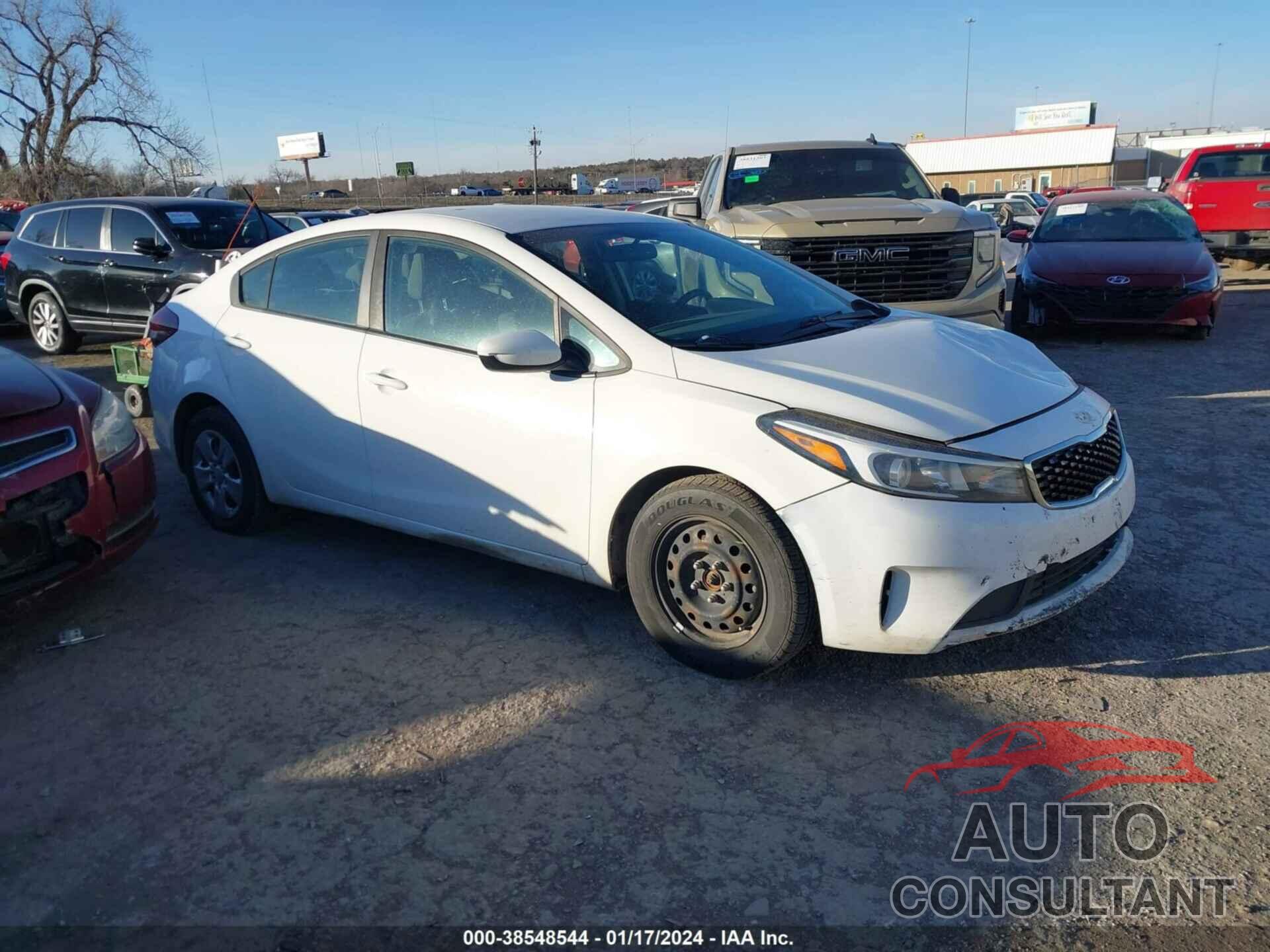 KIA FORTE 2018 - 3KPFK4A75JE214904