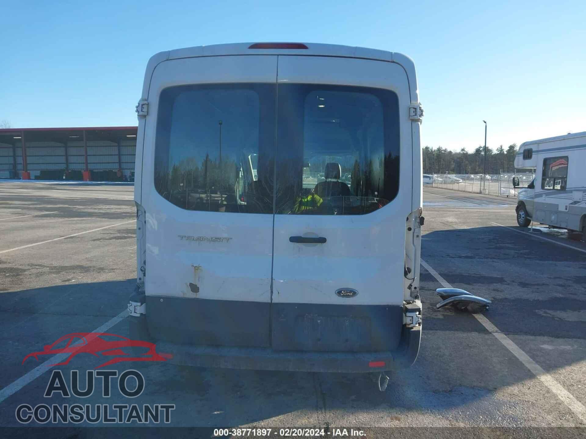FORD TRANSIT-250 2017 - 1FTYR1CM1HKB03151