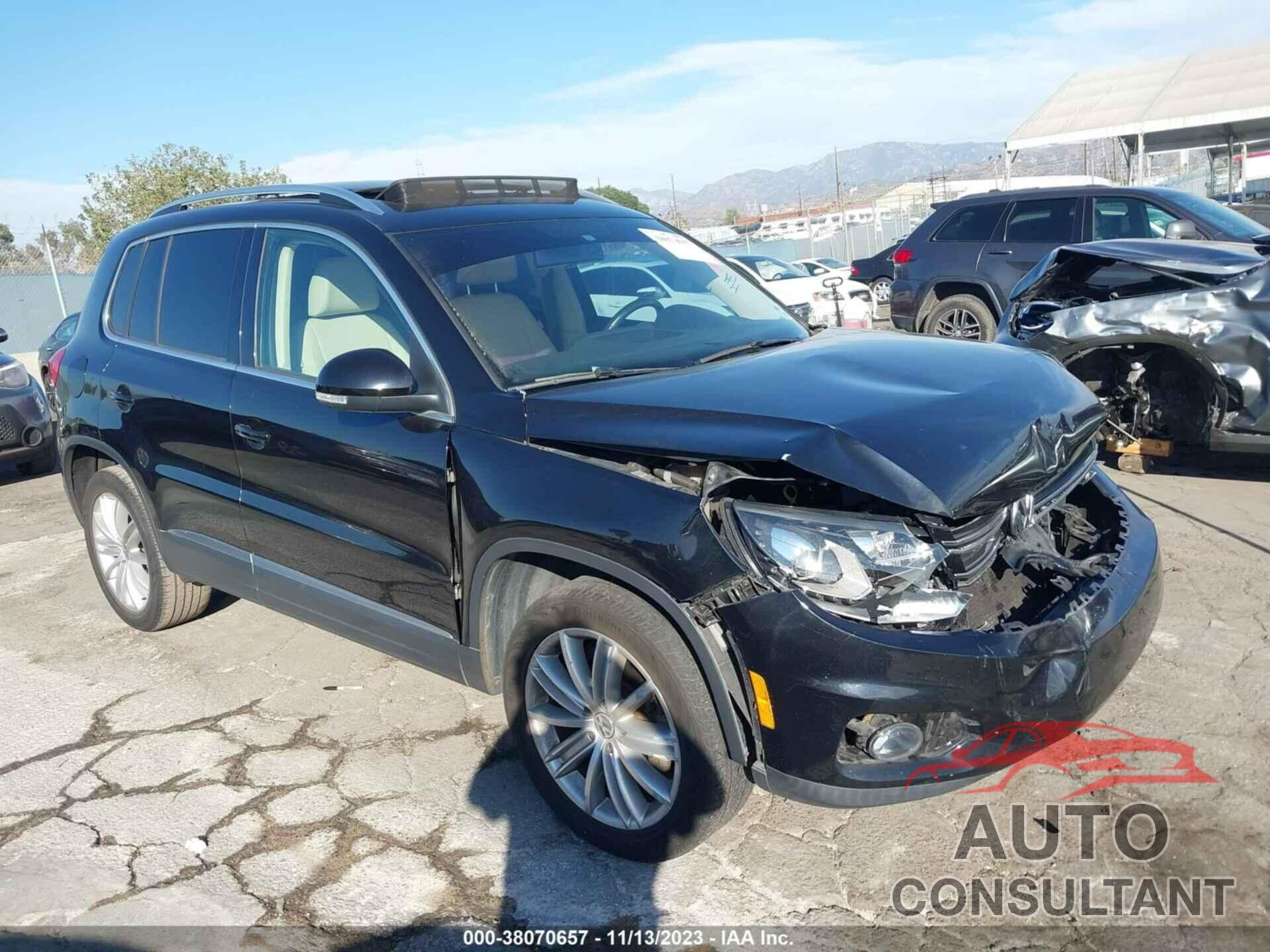 VOLKSWAGEN TIGUAN 2016 - WVGAV7AX3GW579515