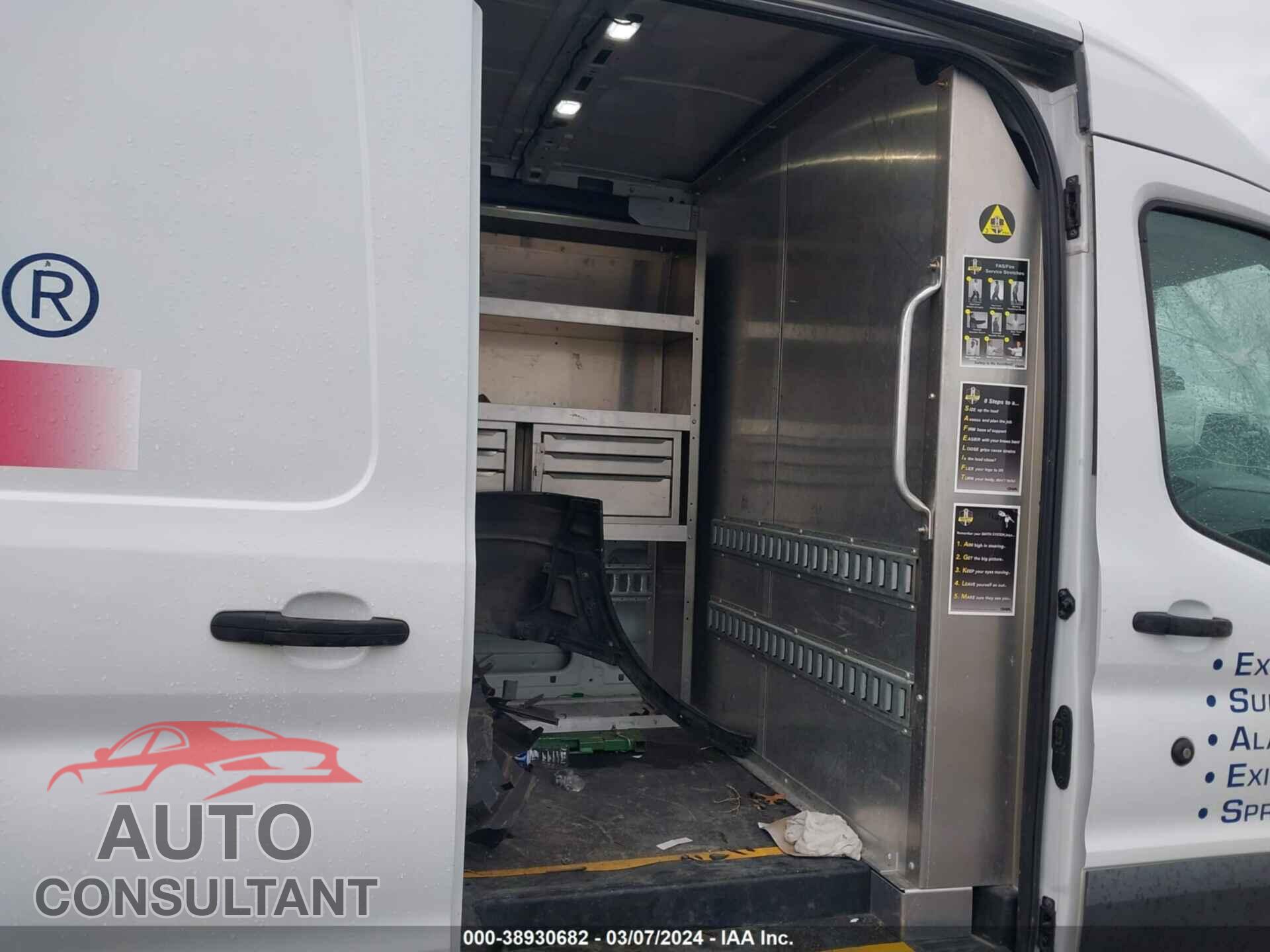 FORD TRANSIT-350 2018 - 1FTBW2CM1JKB35527