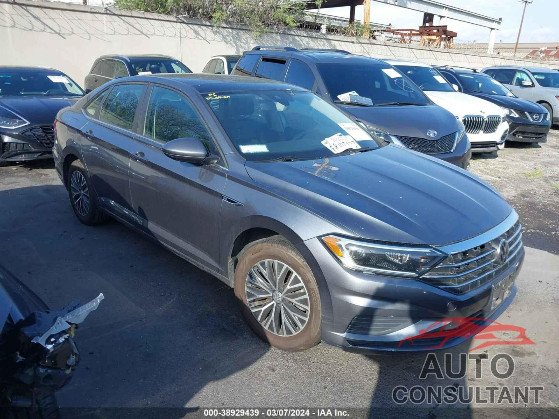 VOLKSWAGEN JETTA 2019 - 3VWE57BU9KM083361