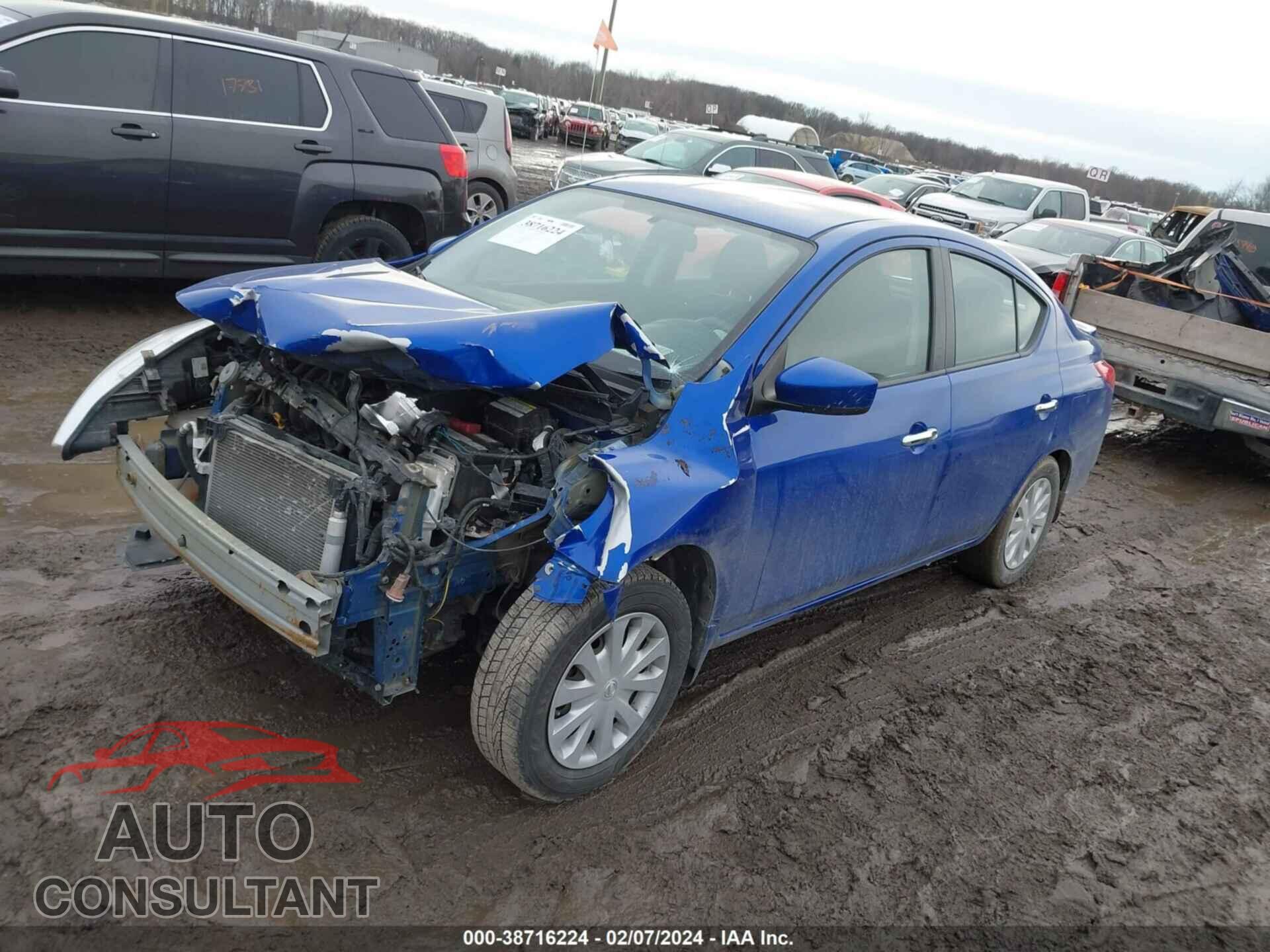 NISSAN VERSA 2017 - 3N1CN7AP3HL893205