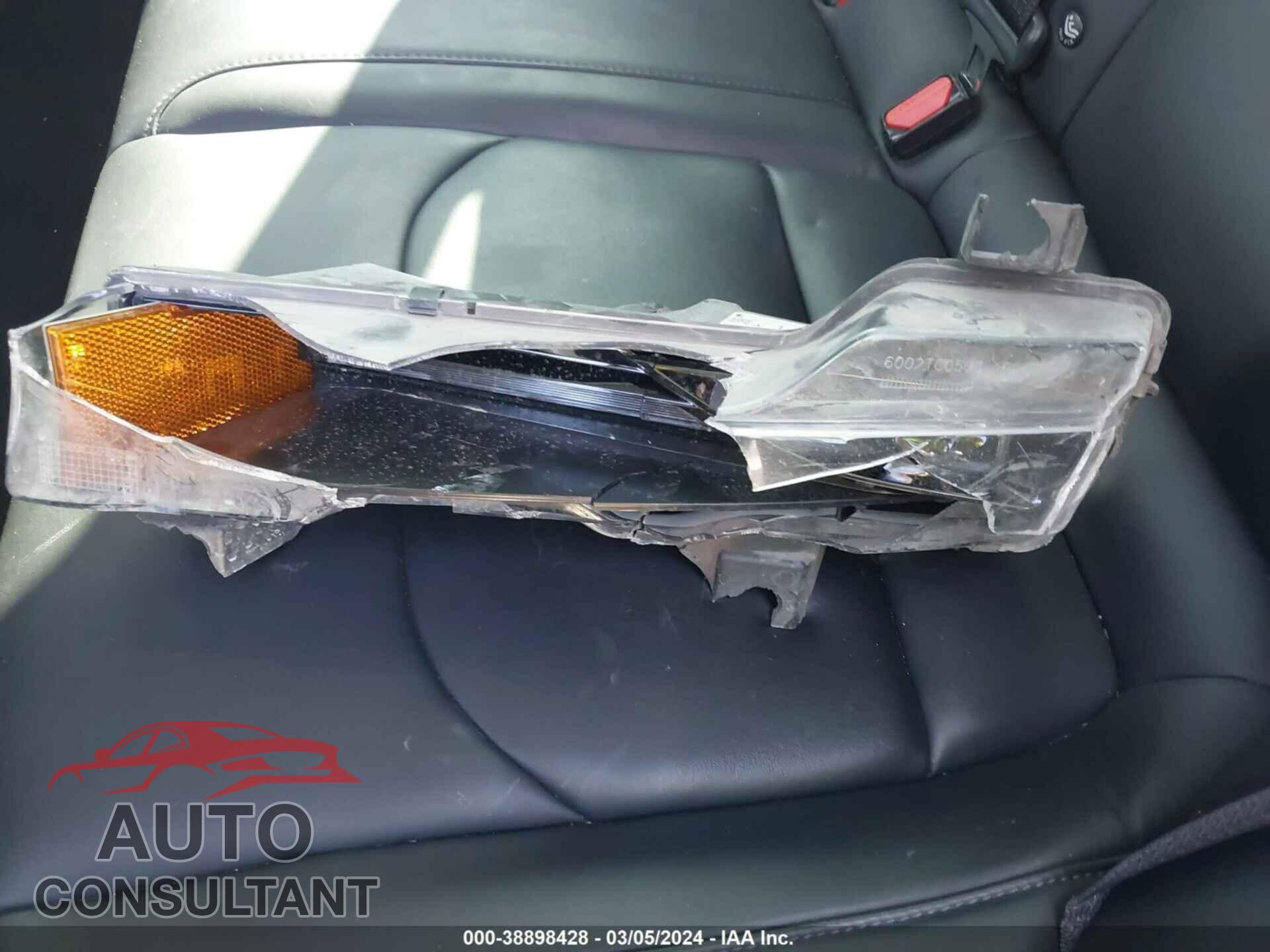 TESLA MODEL 3 2018 - 5YJ3E1EAXJF008177