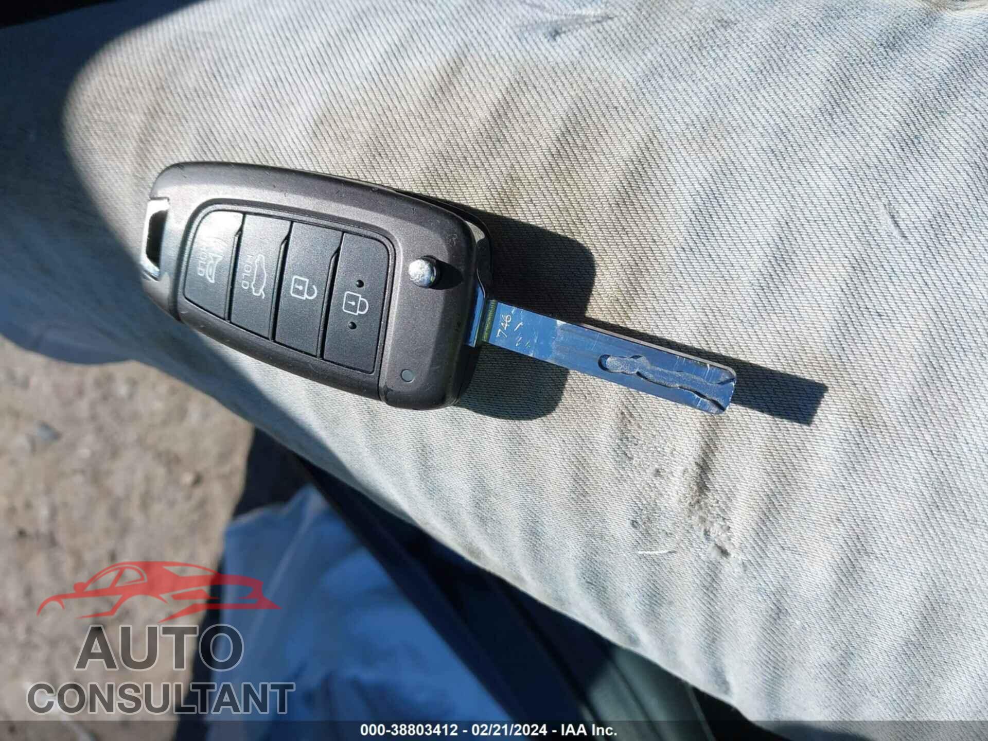 HYUNDAI ACCENT 2019 - 3KPC24A39KE055449