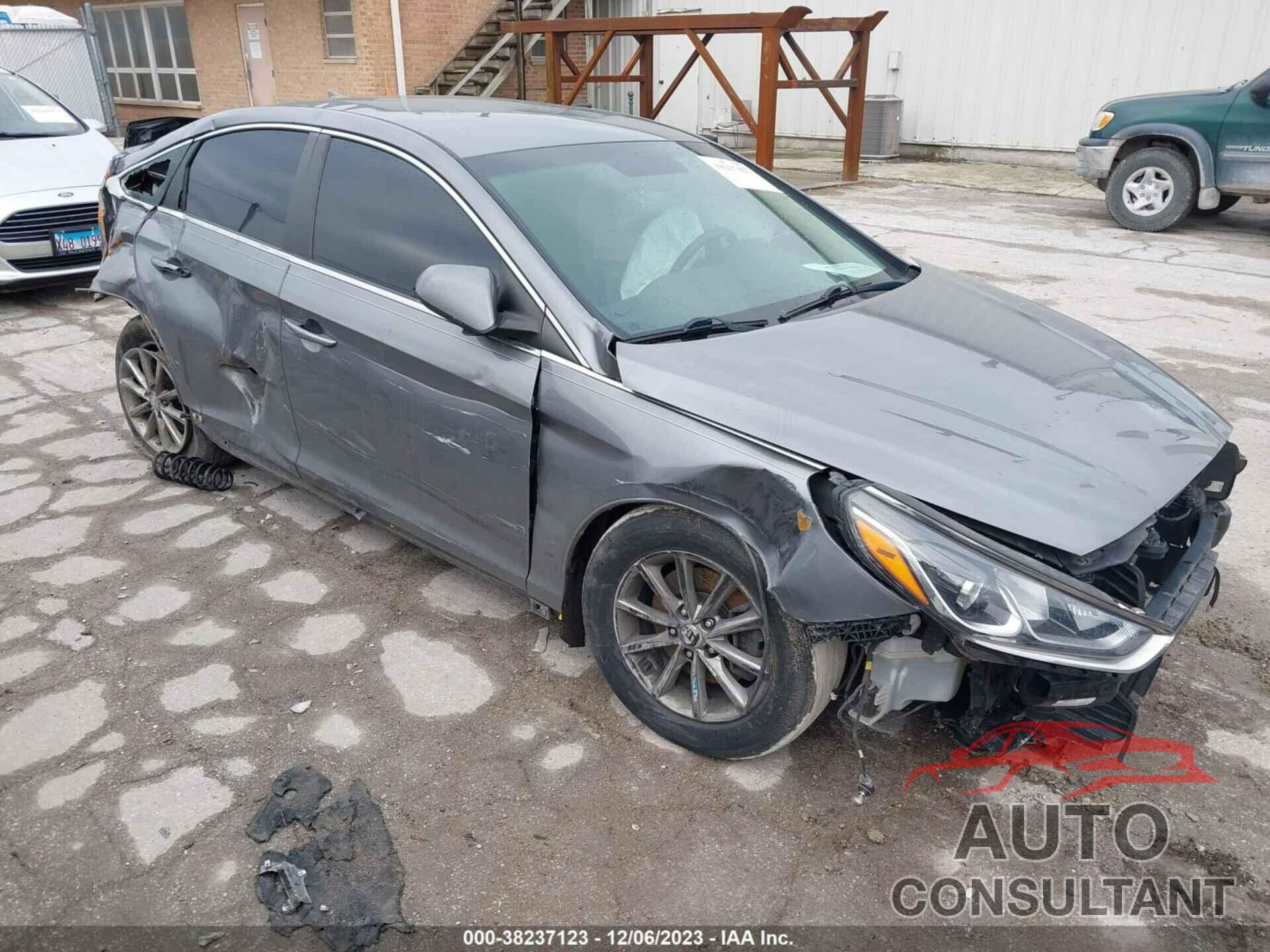 HYUNDAI SONATA 2018 - 5NPE24AF1JH622329