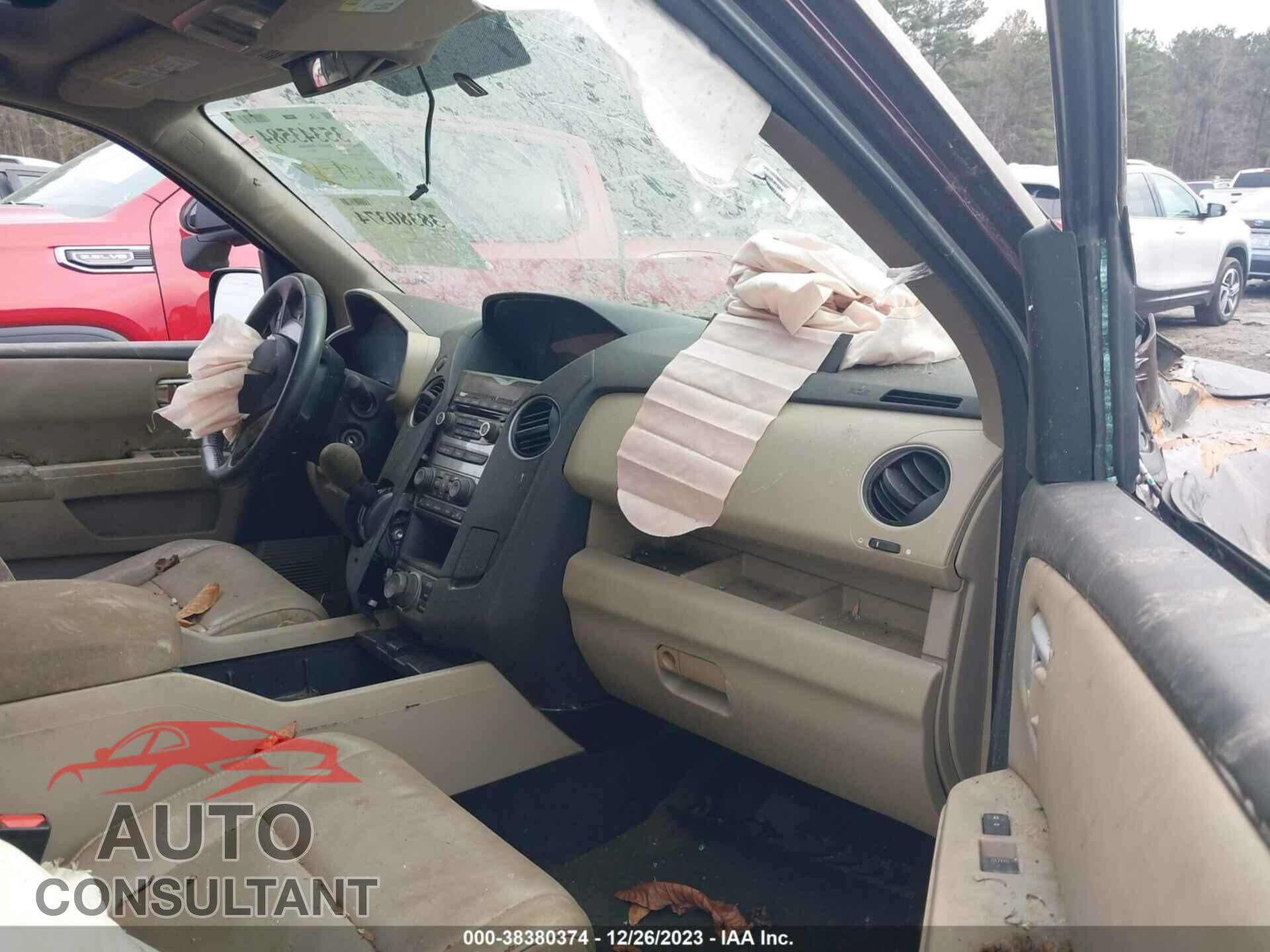 HONDA PILOT 2015 - 5FNYF3H78FB025646
