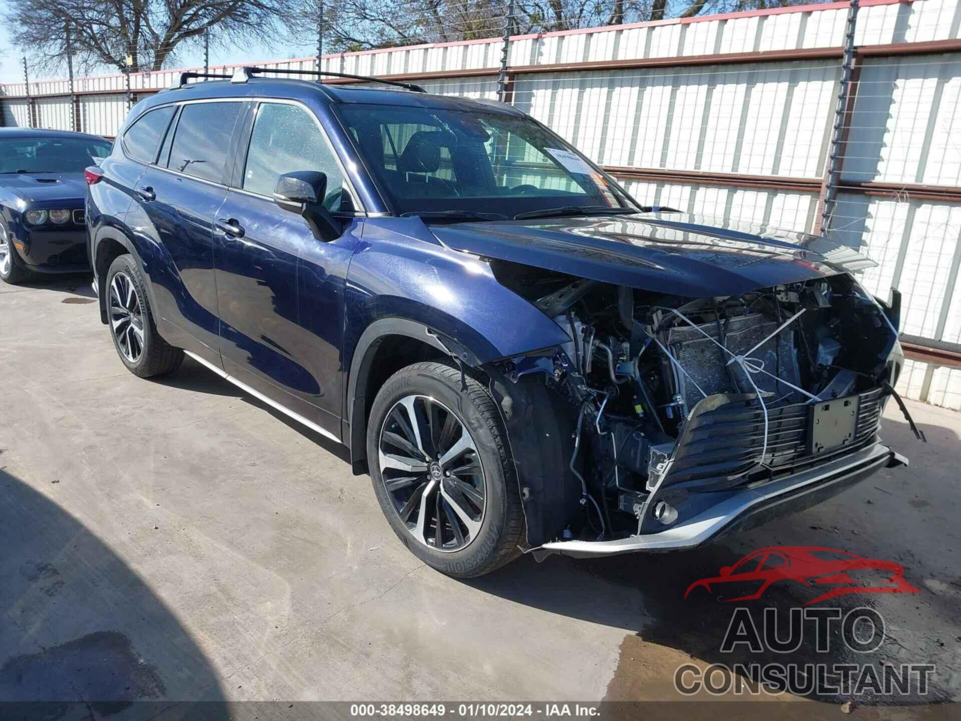 TOYOTA HIGHLANDER 2022 - 5TDLZRAH2NS133925