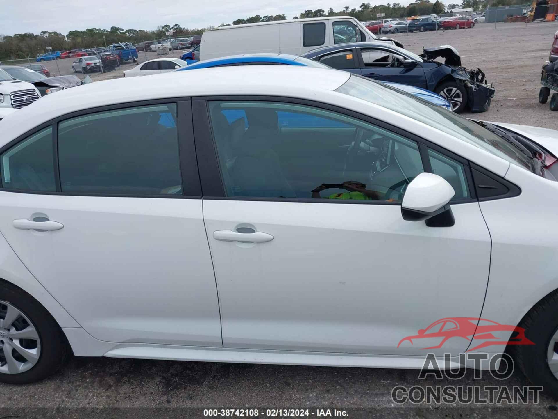 TOYOTA COROLLA 2021 - 5YFEPMAE4MP224239