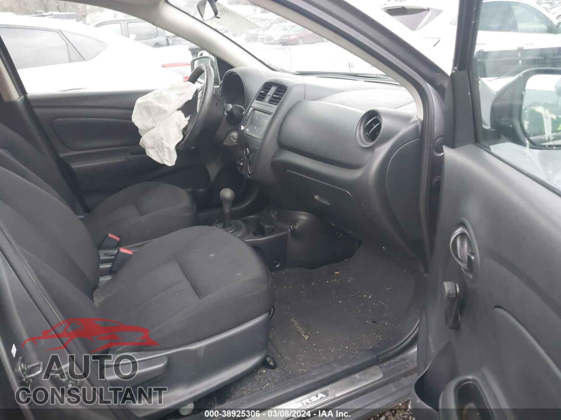 NISSAN VERSA 2019 - 3N1CN7AP3KL809973