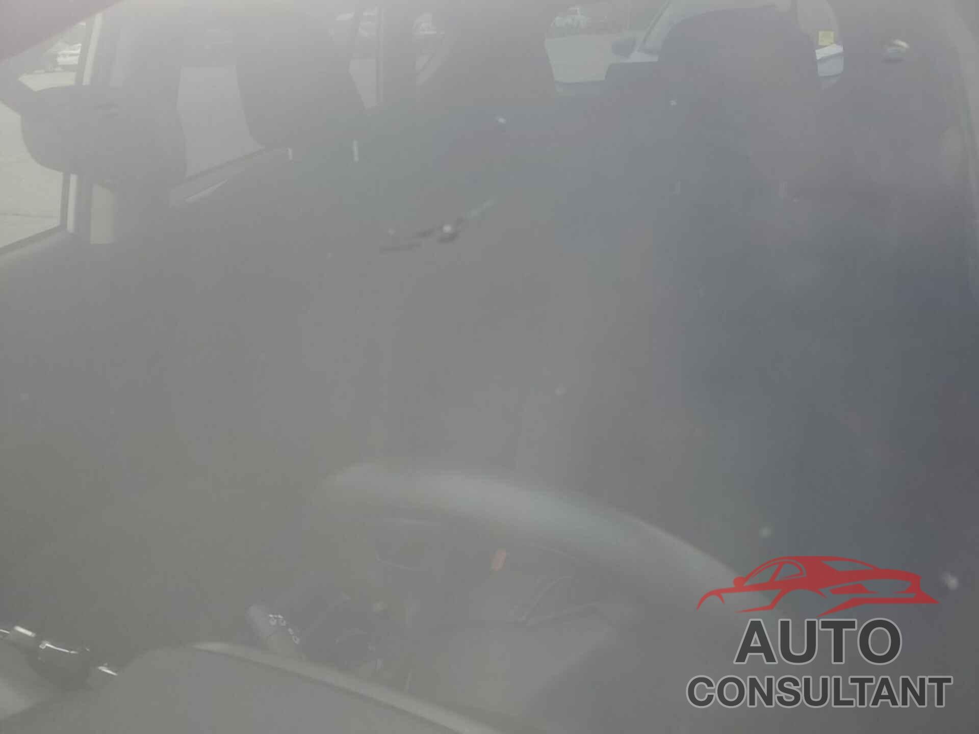 TOYOTA RAV4 2018 - JTMBFREV9JJ249523