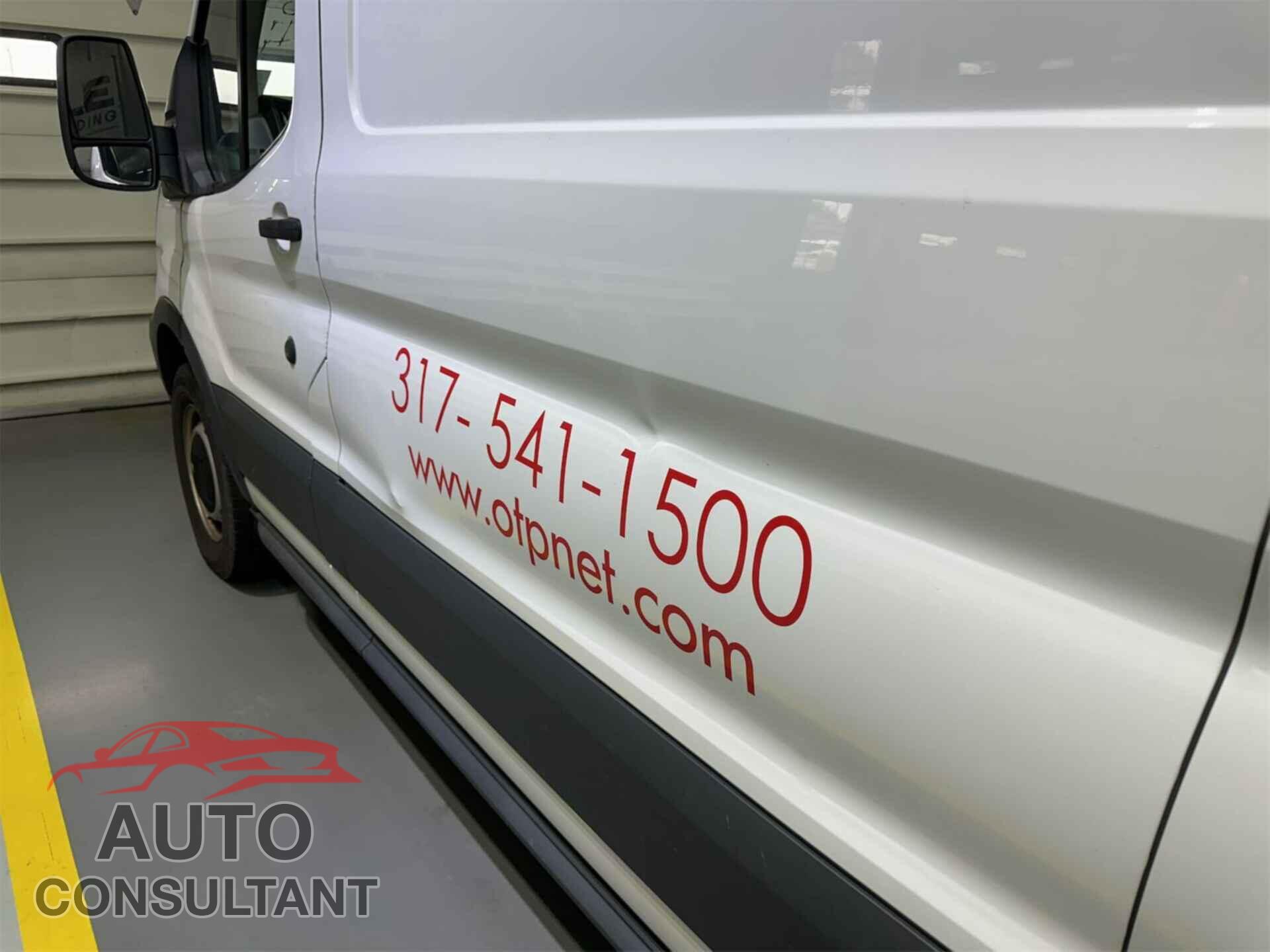 FORD TRANSIT 2018 - 1FTYR2CM2JKA05659