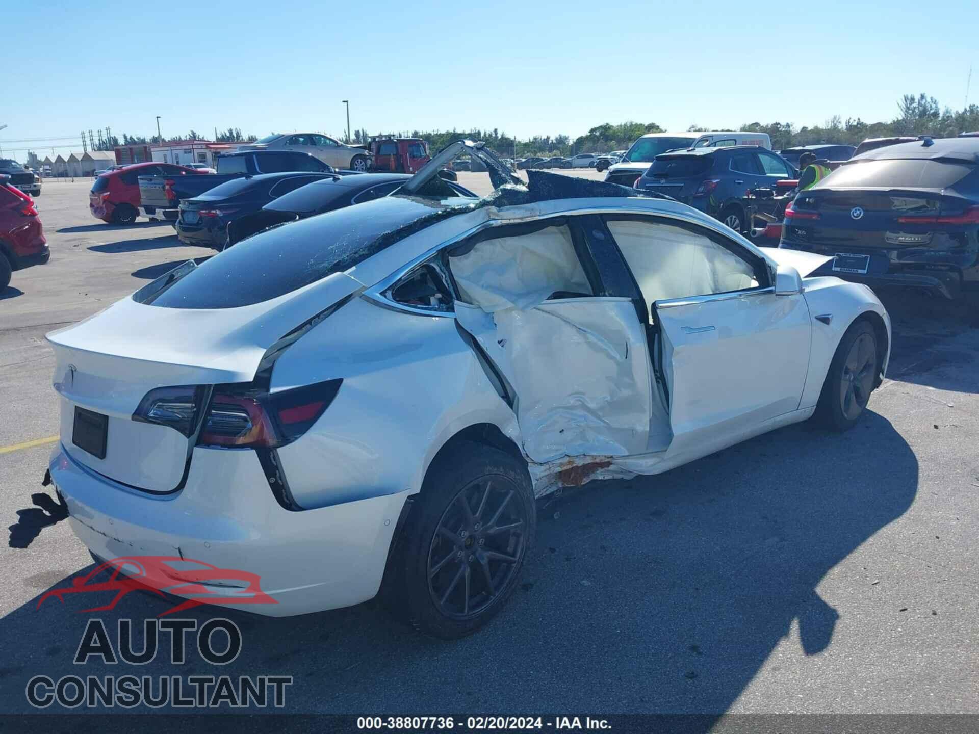 TESLA MODEL 3 2020 - 5YJ3E1EA5LF598145