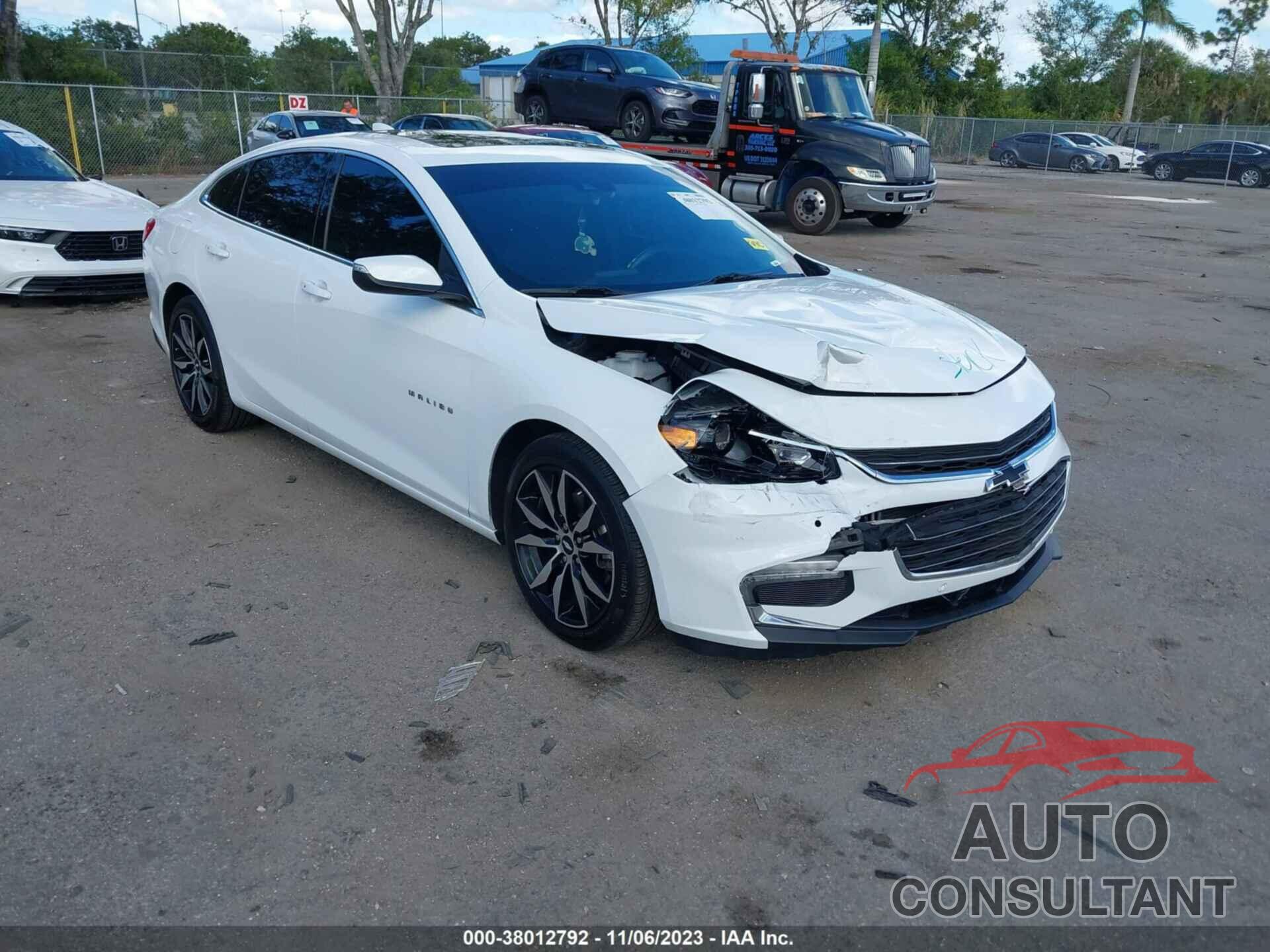 CHEVROLET MALIBU 2018 - 1G1ZD5ST9JF199914