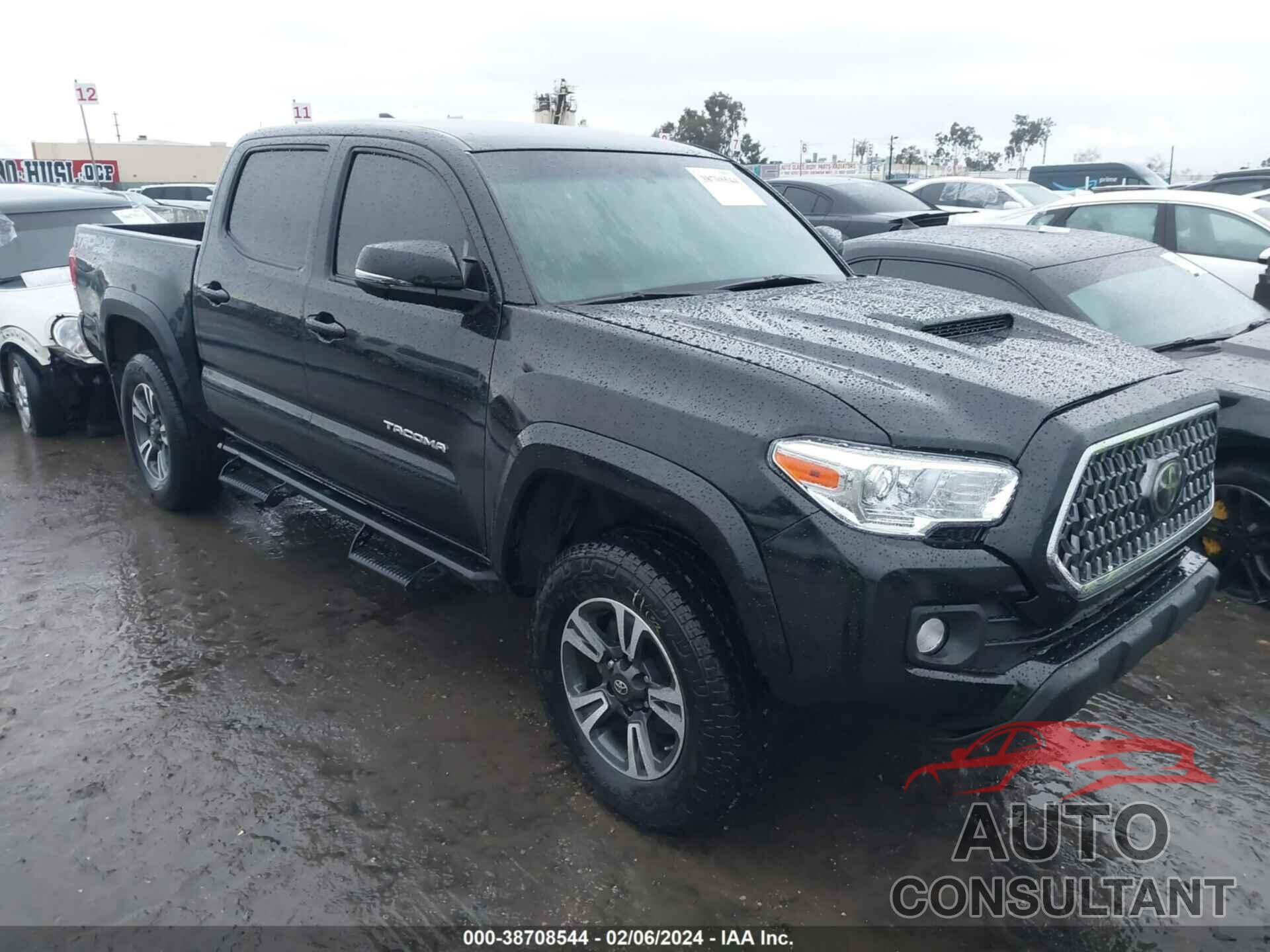 TOYOTA TACOMA 2018 - 3TMCZ5AN2JM150989