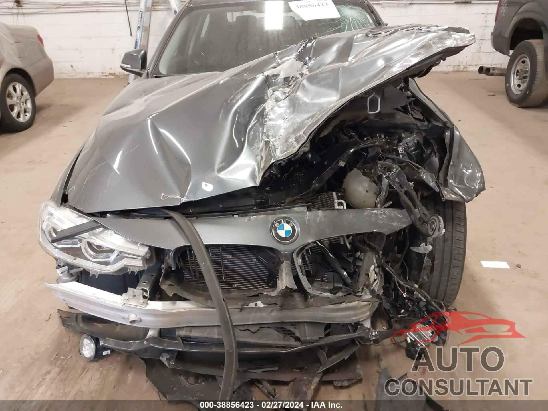 BMW 320I 2018 - WBA8A3C51JA494659