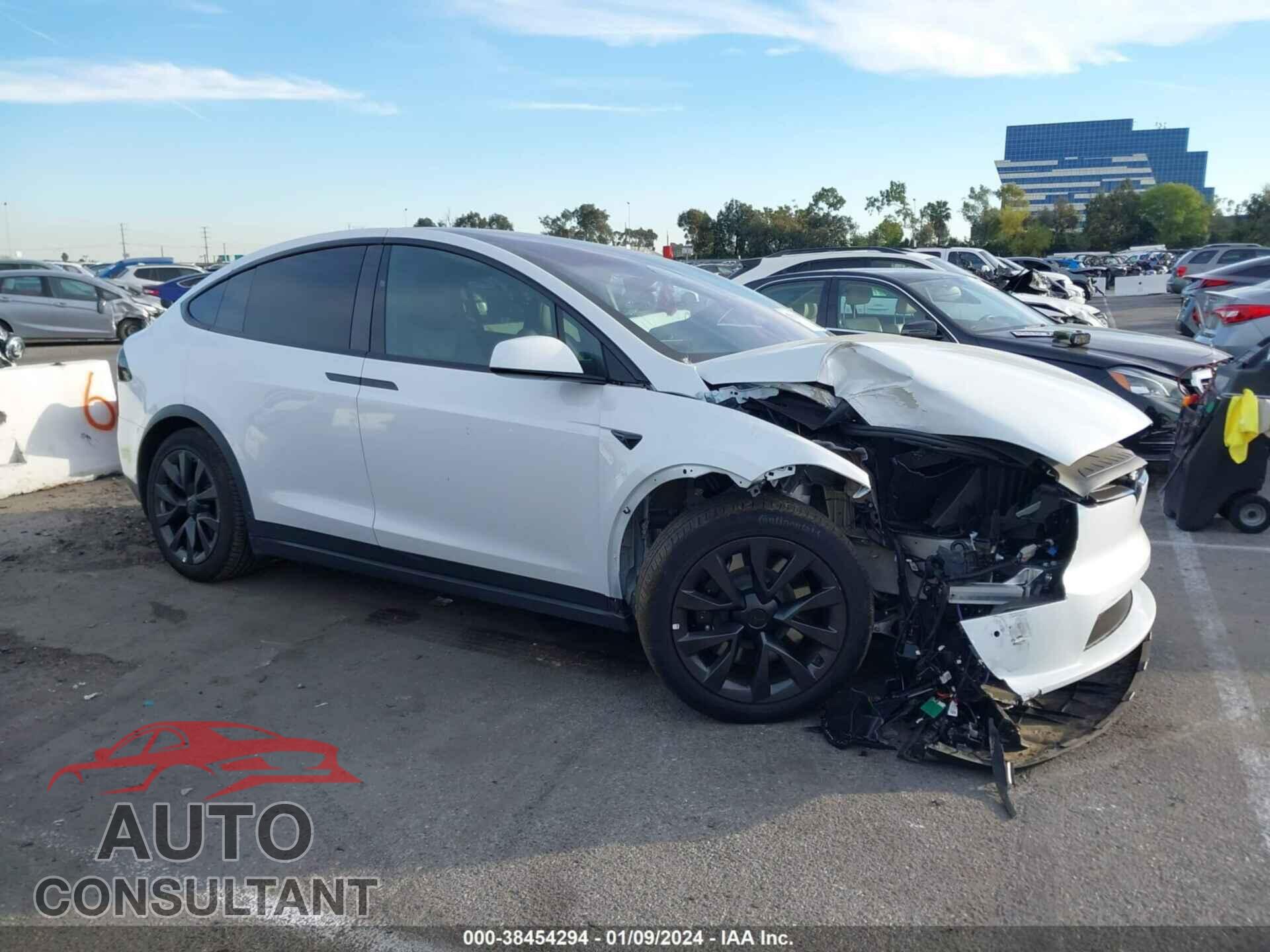 TESLA MODEL X 2023 - 7SAXCBE50PF378890