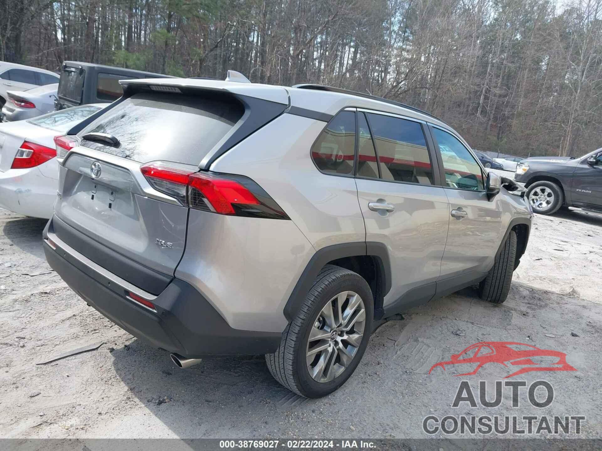 TOYOTA RAV4 2019 - 2T3C1RFV3KW032778