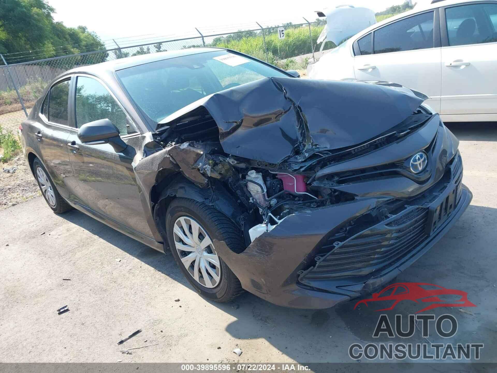 TOYOTA CAMRY HYBRID 2018 - 4T1B31HK4JU004232