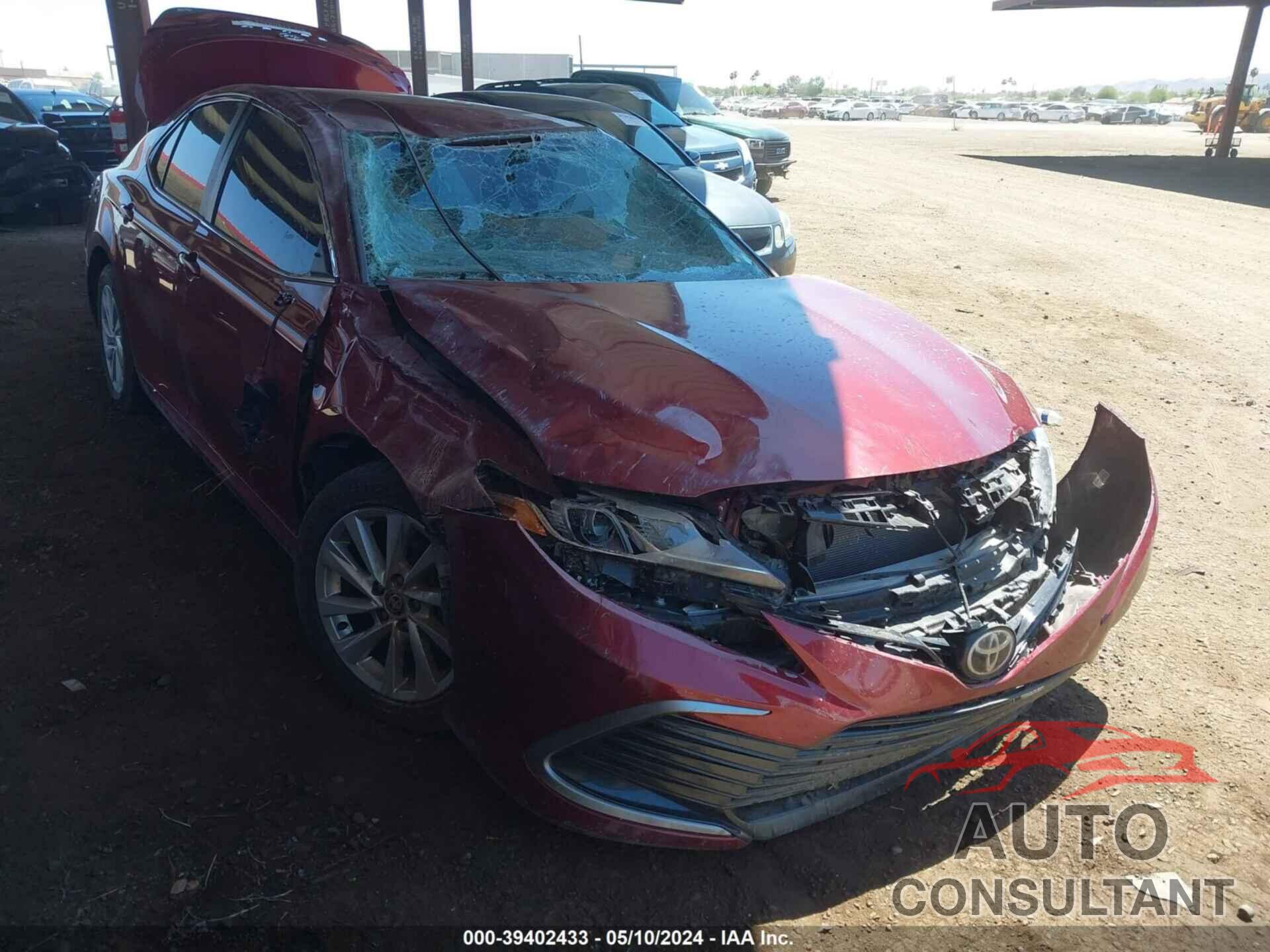 TOYOTA CAMRY 2021 - 4T1C11AK3MU553221