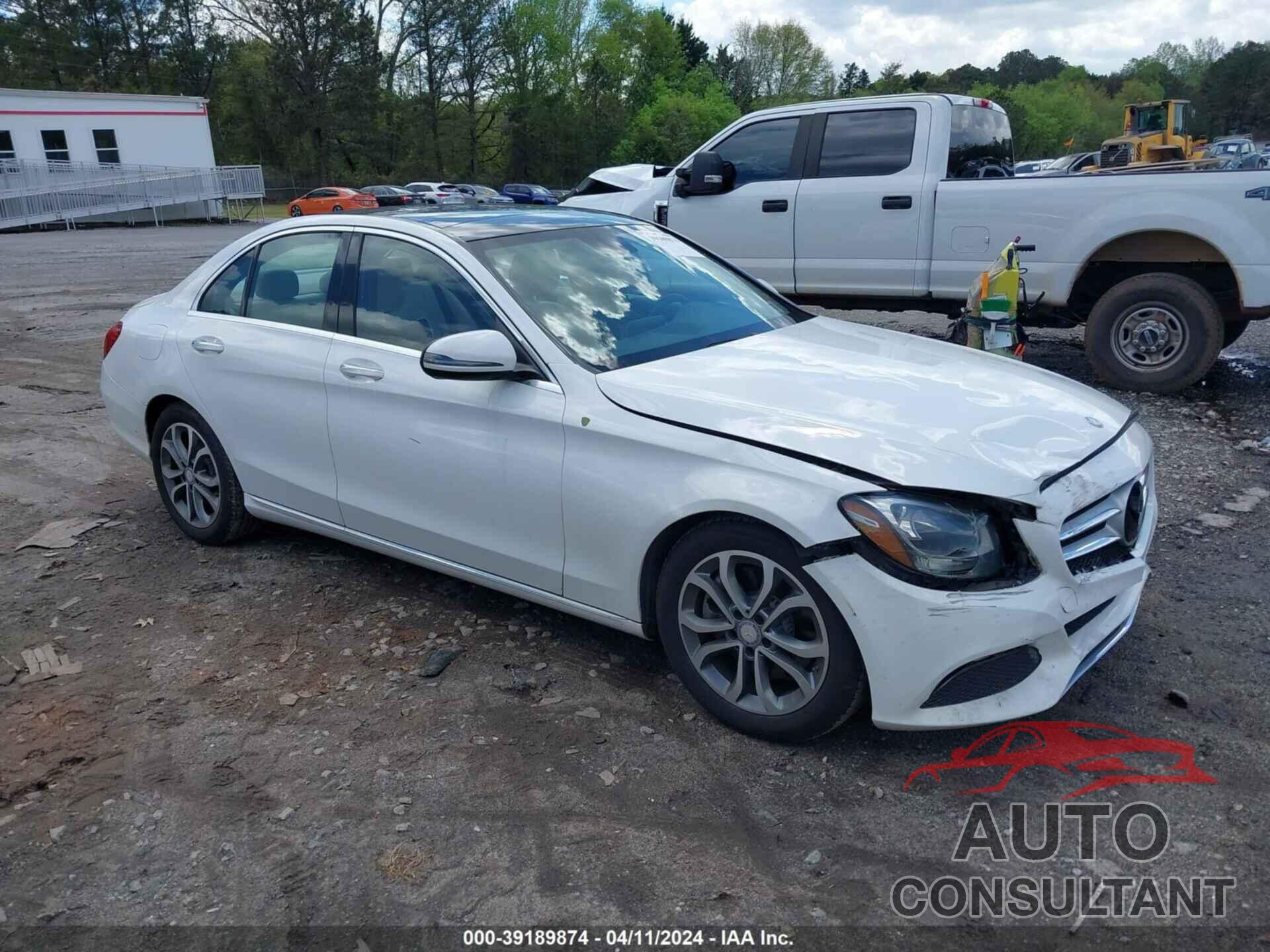 MERCEDES-BENZ C 300 2016 - 55SWF4JB2GU159483