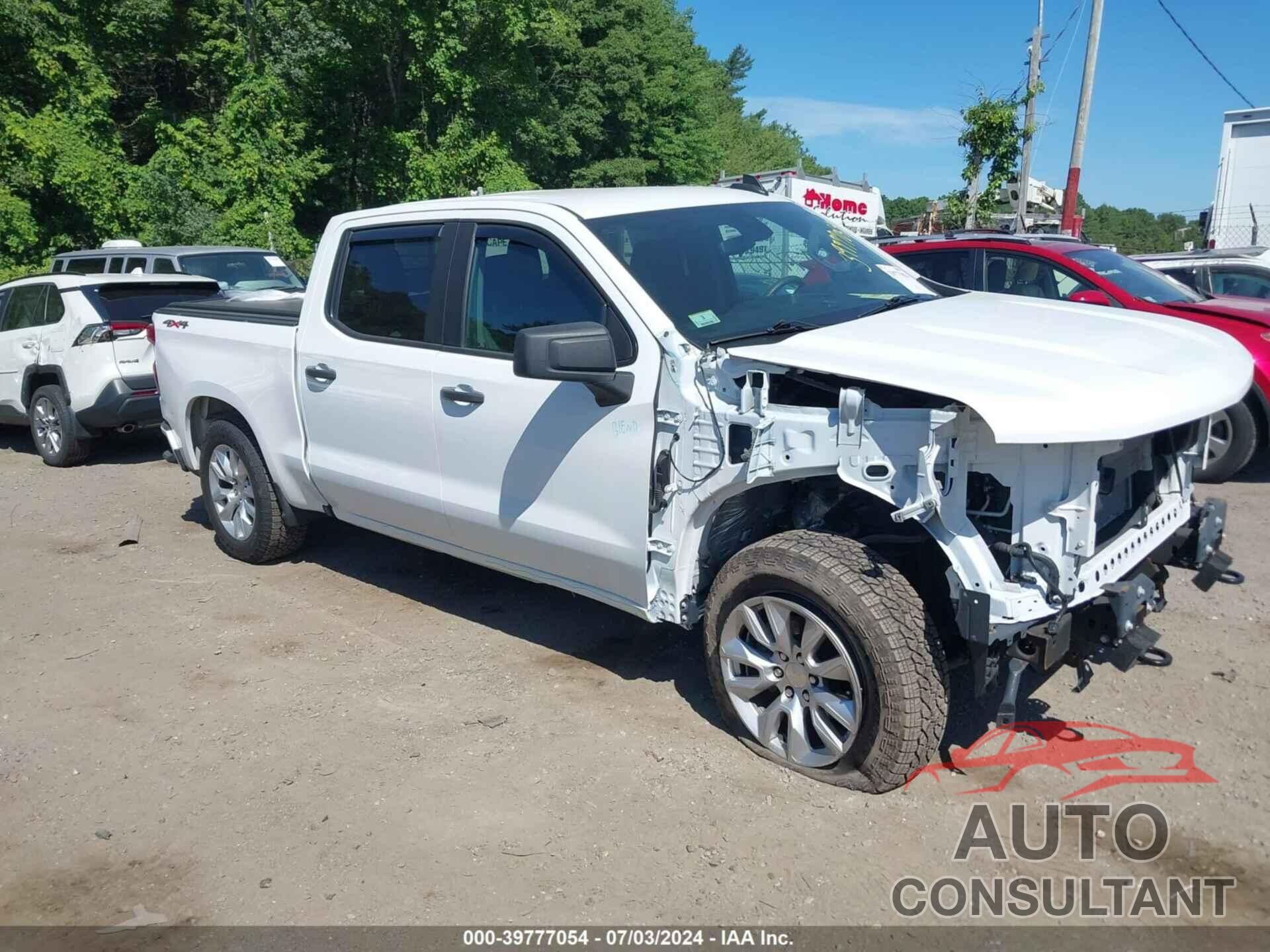 CHEVROLET SILVERADO 1500 2021 - 1GCUYBEF5MZ425069