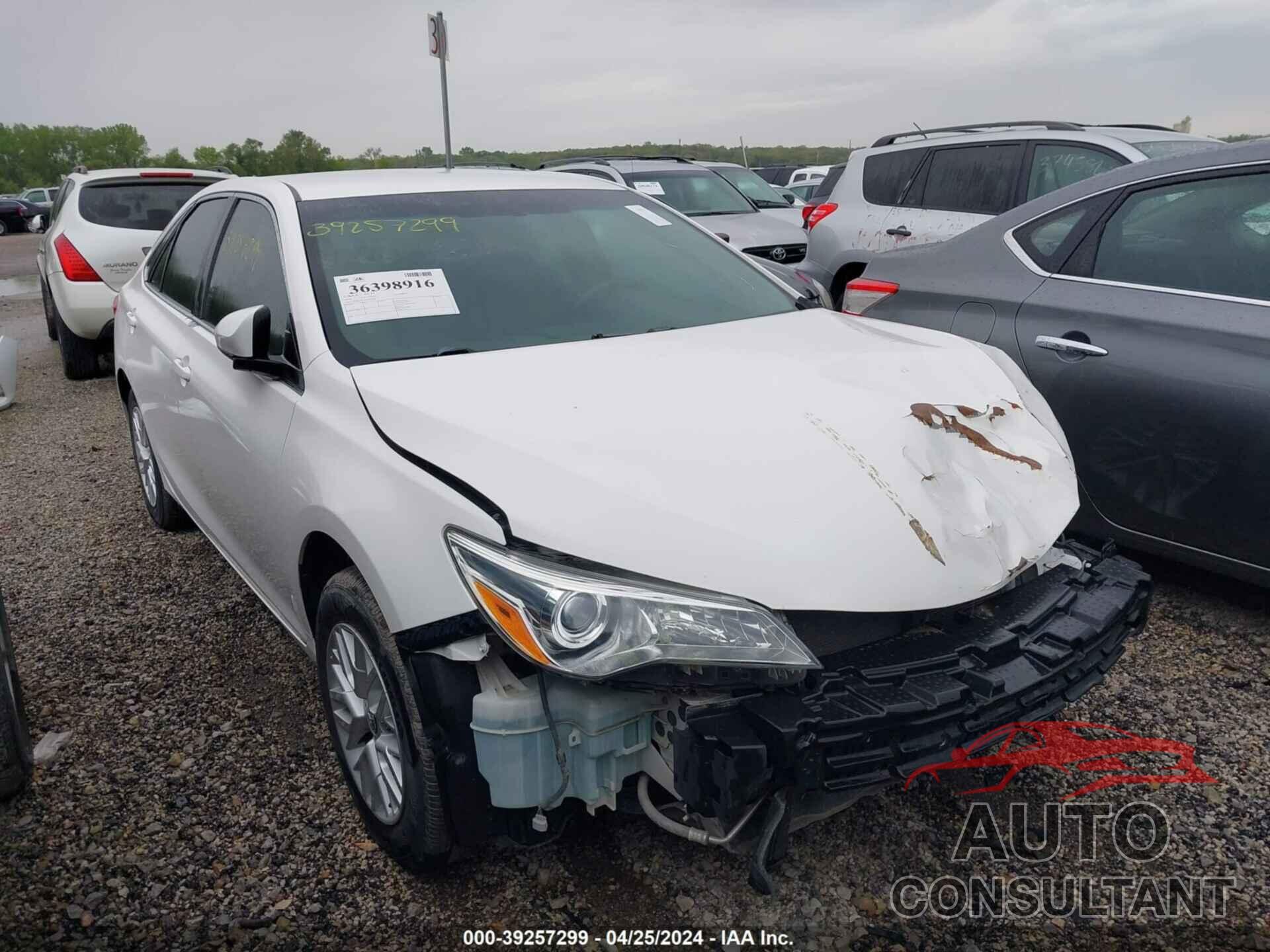 TOYOTA CAMRY 2016 - 4T4BF1FK1GR577680