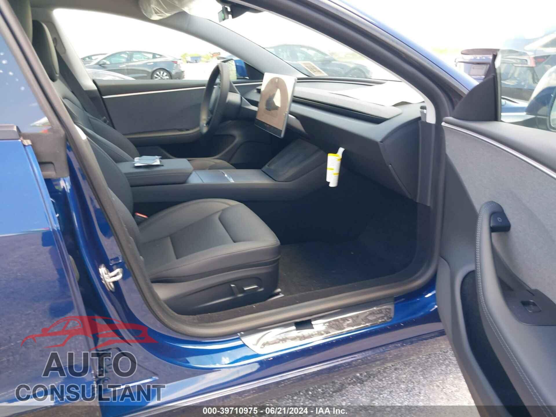 TESLA MODEL 3 2024 - 5YJ3E1EA1RF752679