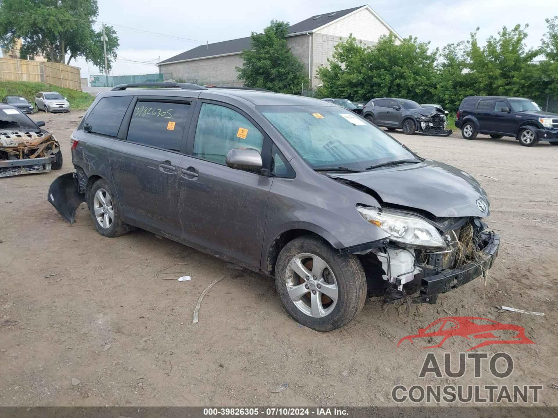 TOYOTA SIENNA 2017 - 5TDKZ3DC1HS809682