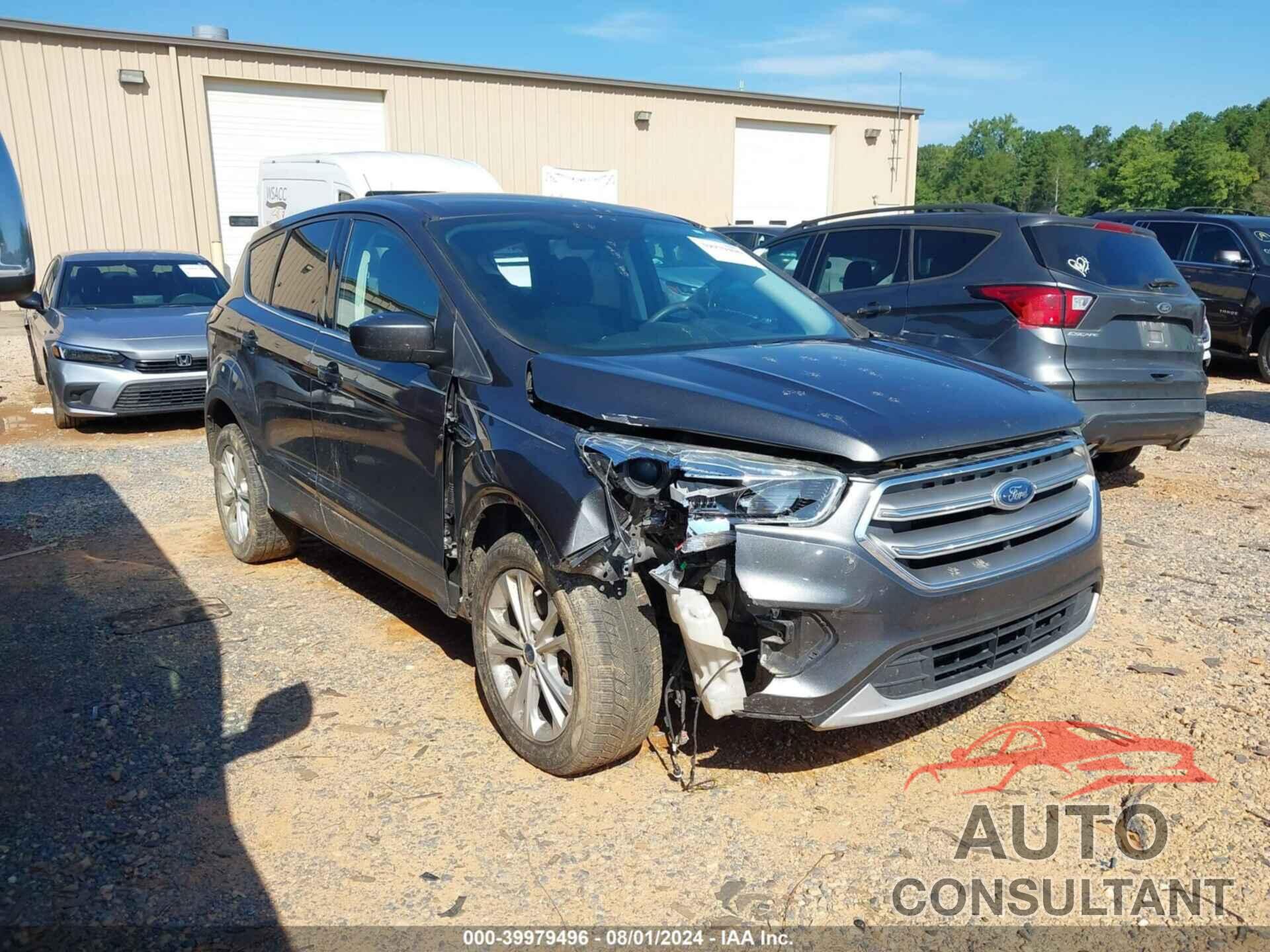 FORD ESCAPE 2017 - 1FMCU9GD0HUF04286