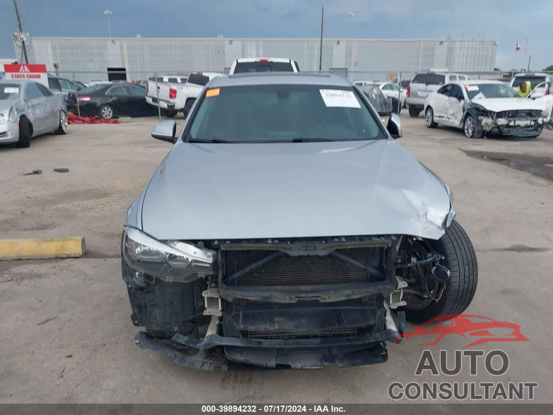 BMW 320I 2016 - WBA8E1G57GNT36332