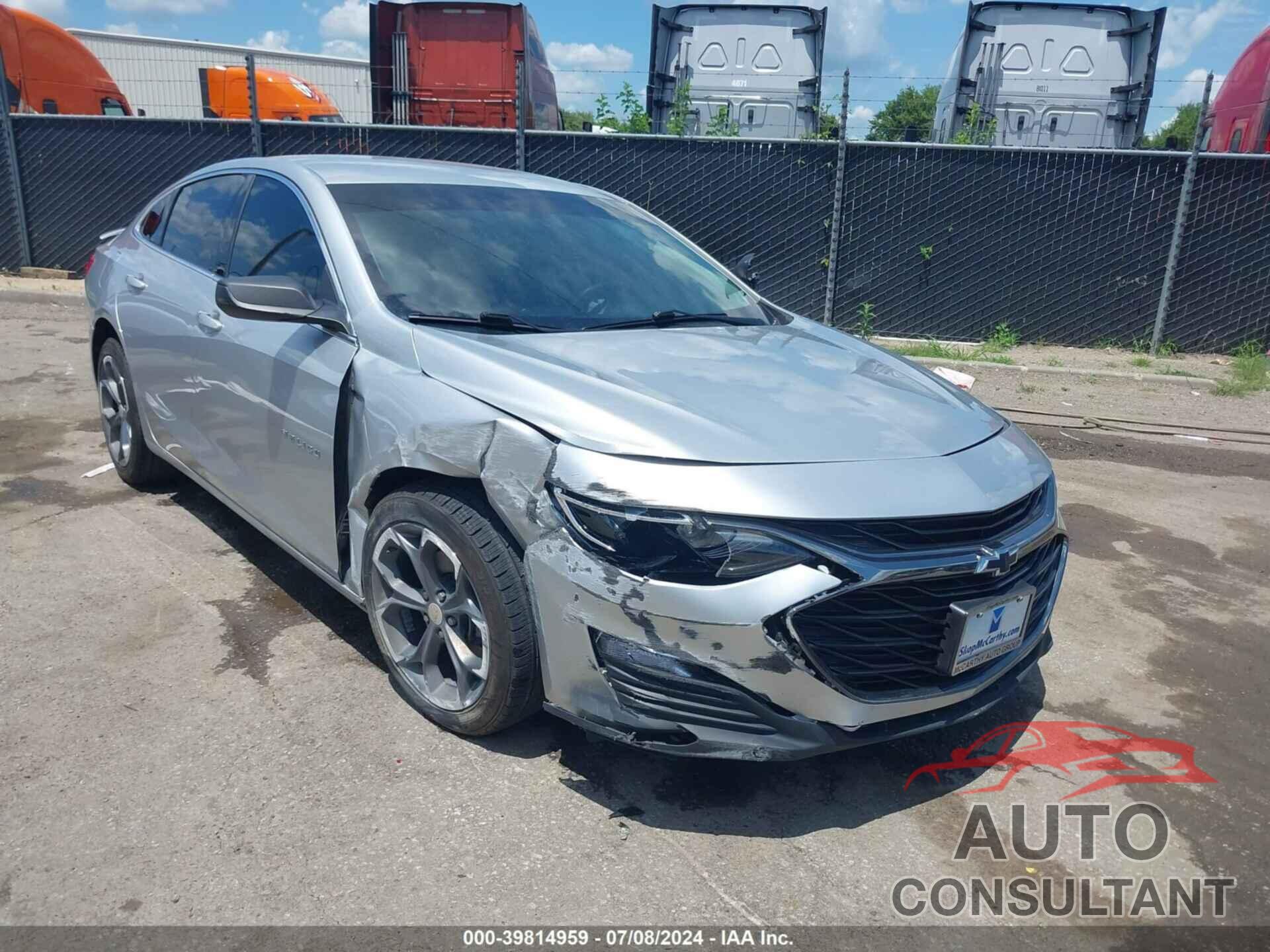 CHEVROLET MALIBU 2019 - 1G1ZG5ST5KF220881