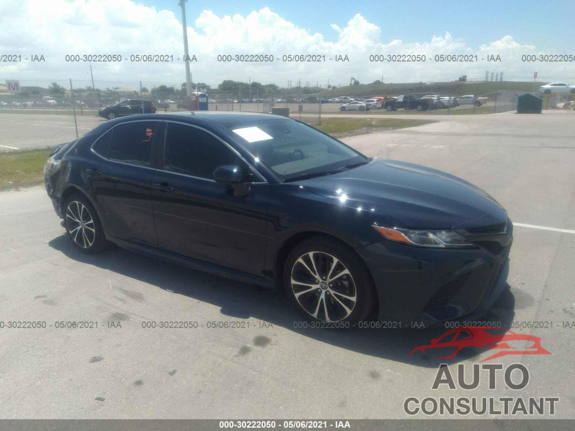 TOYOTA CAMRY 2020 - 4T1G11AK1LU902778