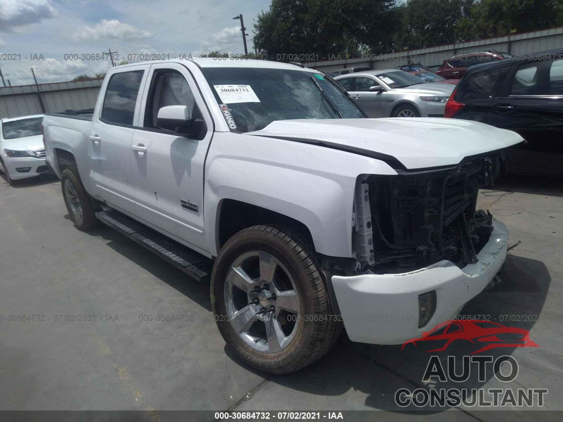 CHEVROLET SILVERADO 1500 2018 - 3GCPCREC6JG559823