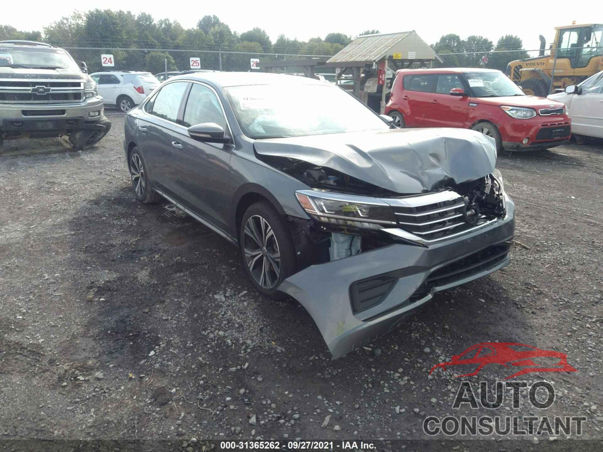 VOLKSWAGEN PASSAT 2021 - 1VWSA7A34MC014797
