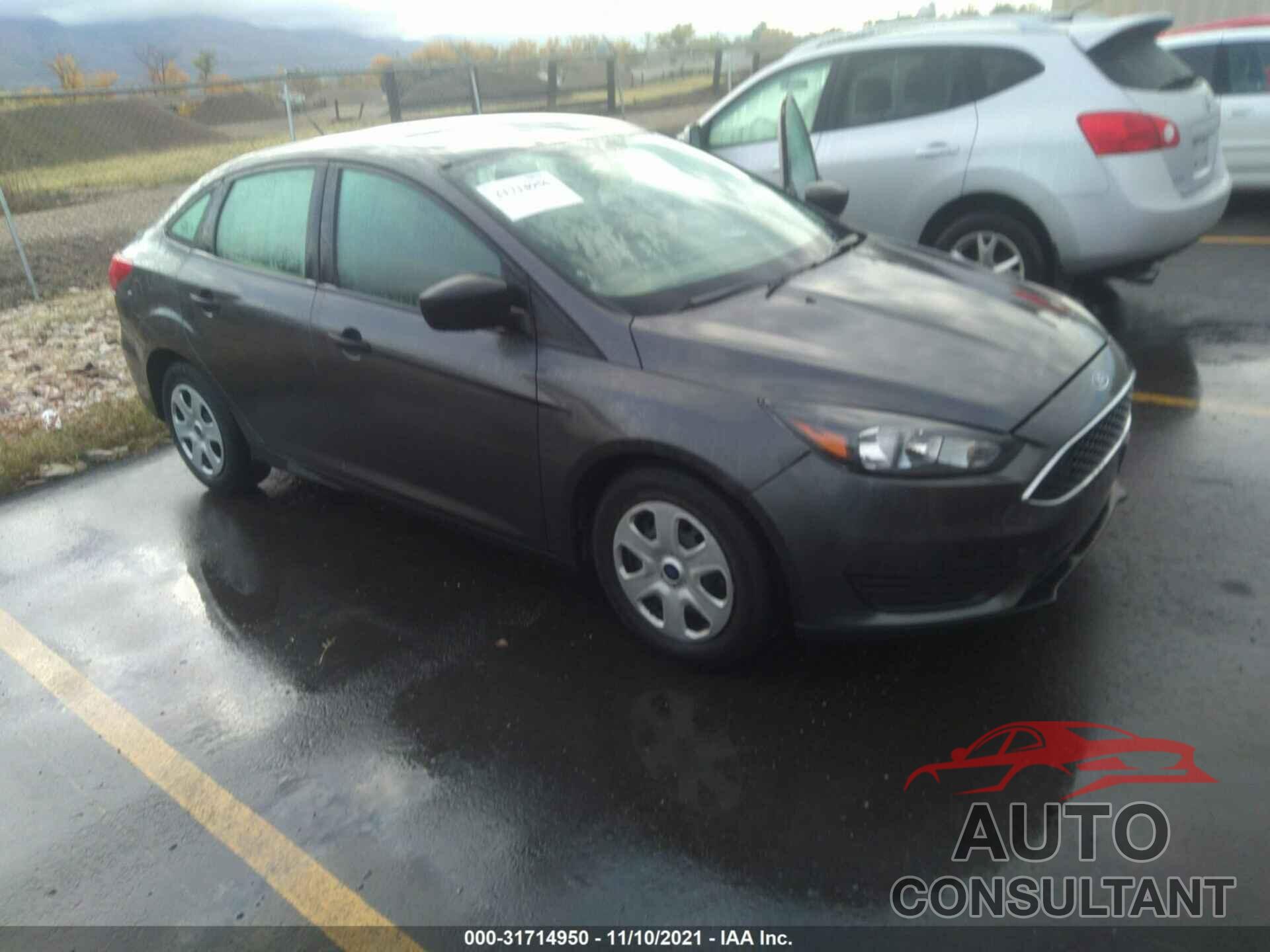 FORD FOCUS 2018 - 1FADP3E24JL278222