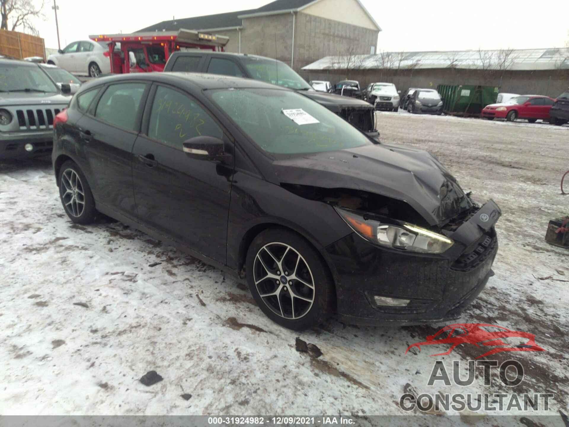 FORD FOCUS 2017 - 1FADP3M27HL205776