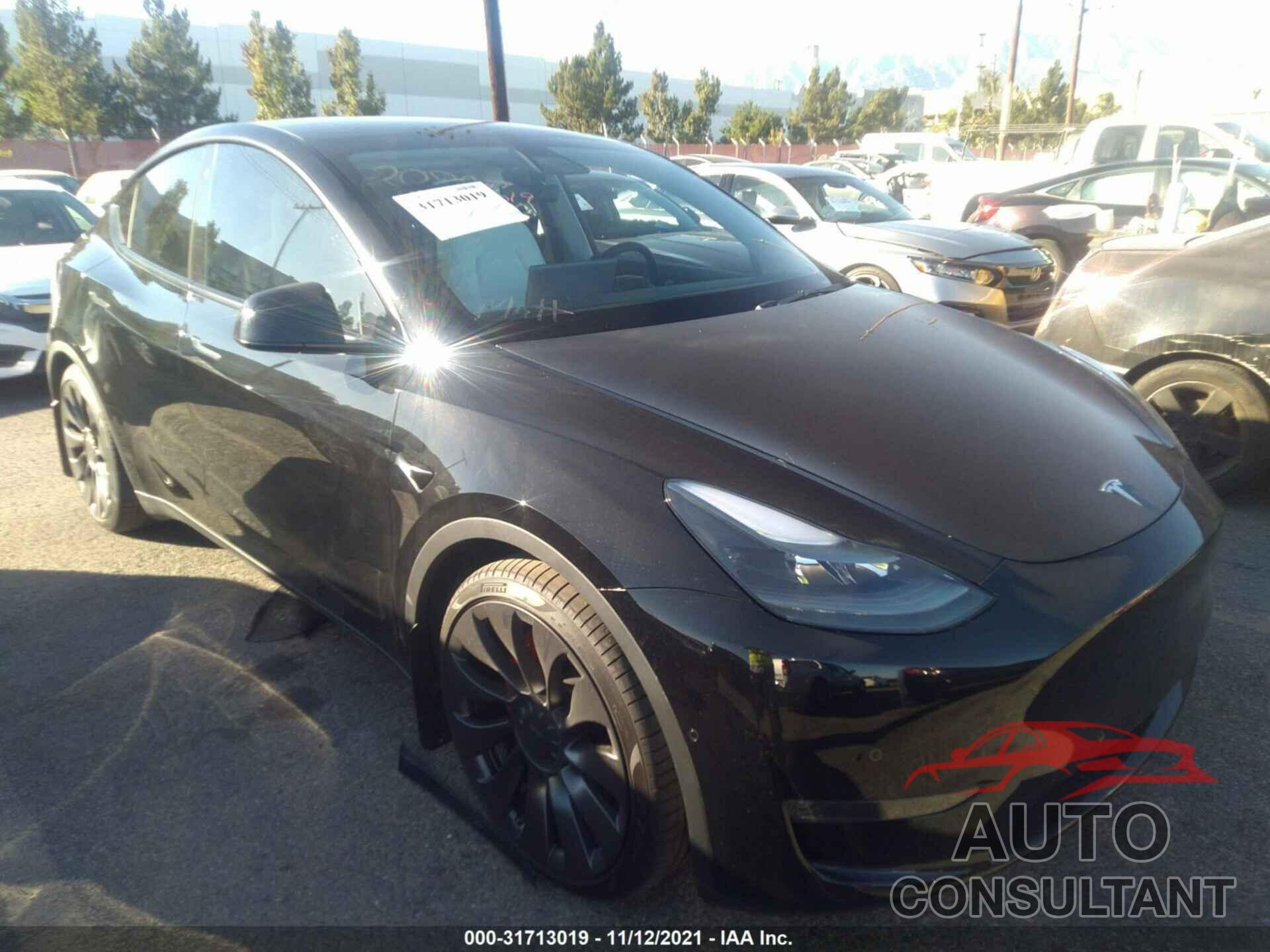TESLA MODEL Y 2021 - 5YJYGDEF4MF269760