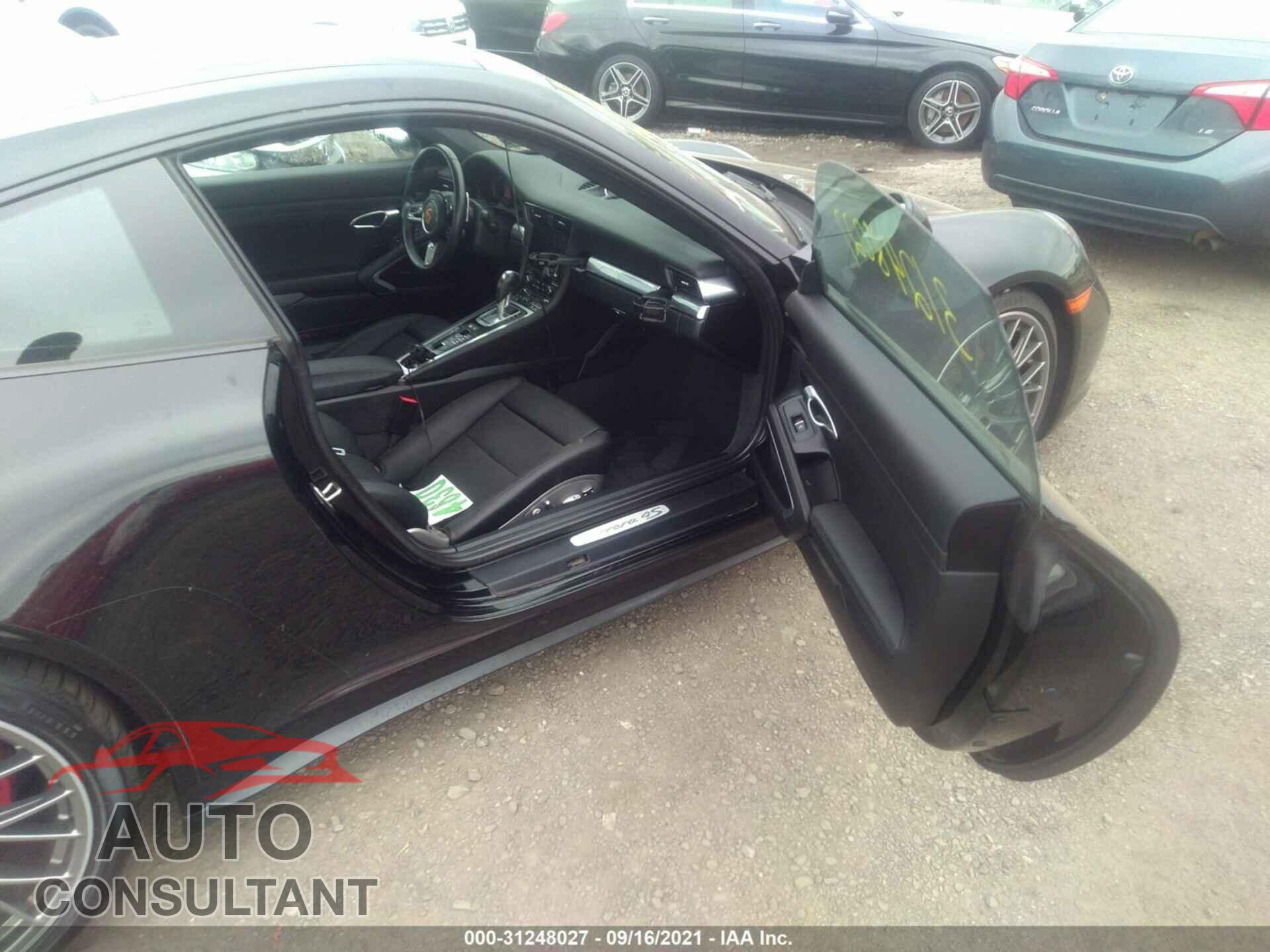 PORSCHE 911 2017 - WP0AB2A98HS125254