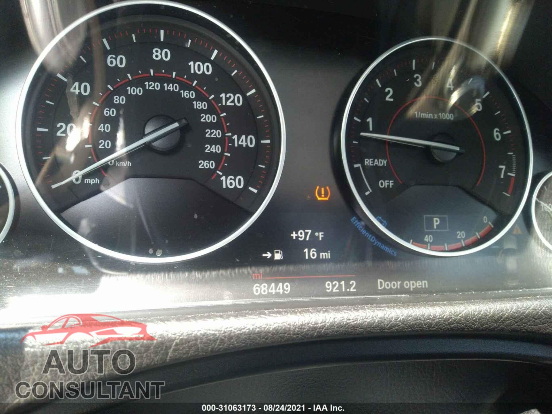 BMW 3 SERIES 2016 - WBA8B7G51GNT14094