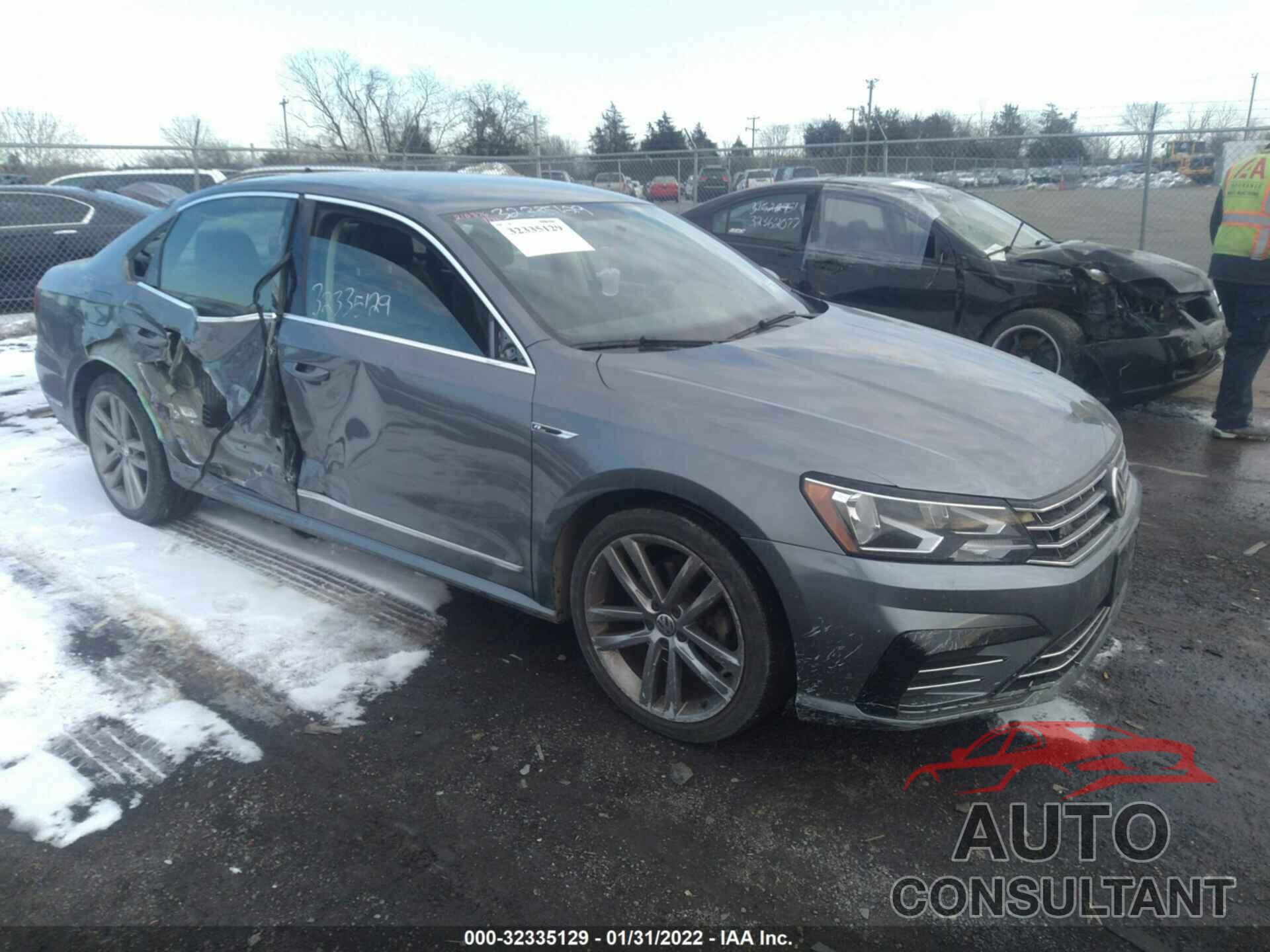 VOLKSWAGEN PASSAT 2017 - 1VWDT7A38HC068595