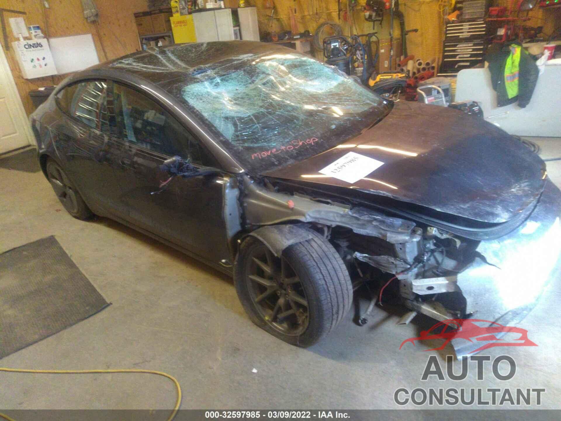 TESLA MODEL 3 2022 - 5YJ3E1EBXNF135283