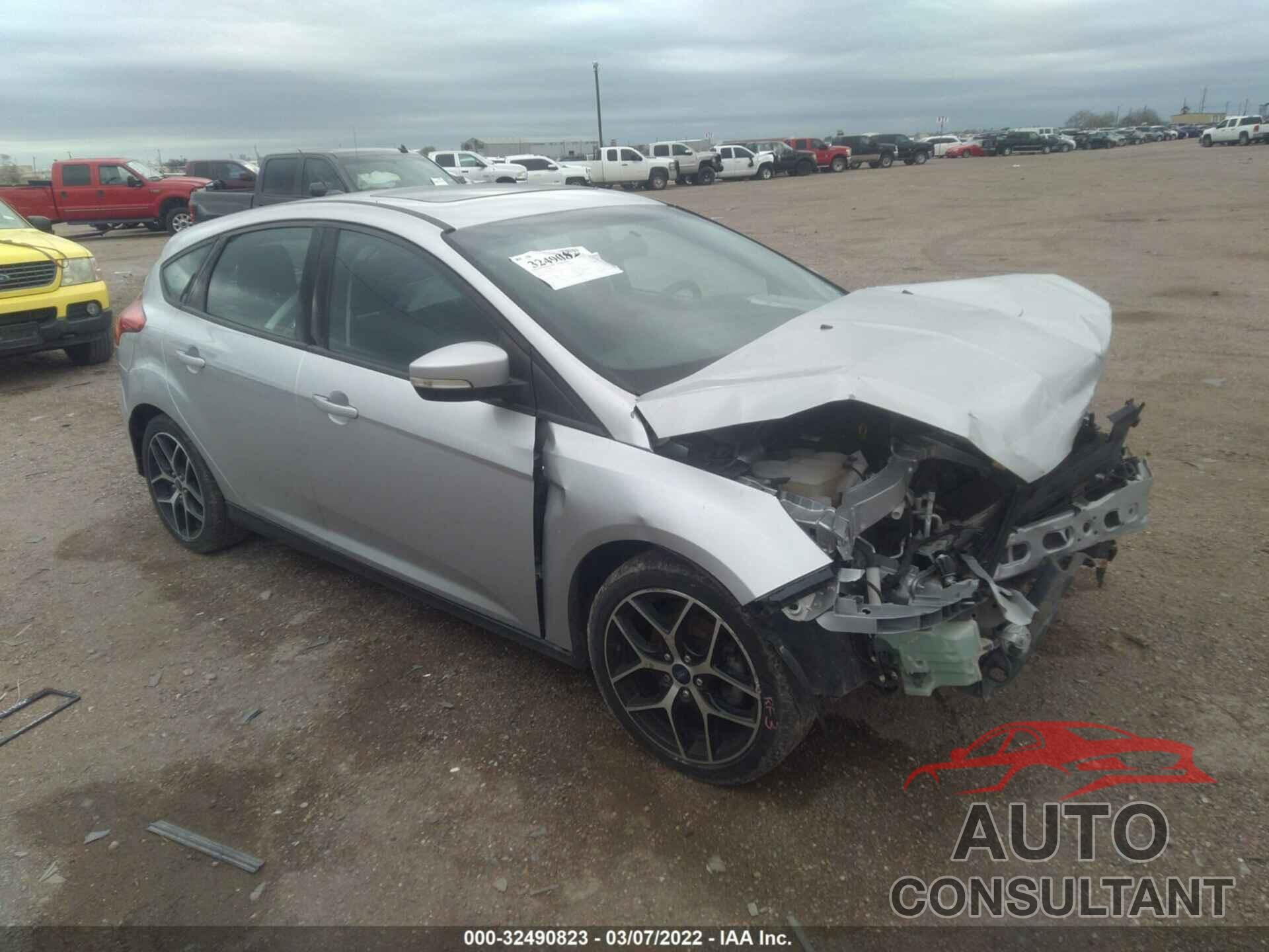 FORD FOCUS 2018 - 1FADP3M24JL311852